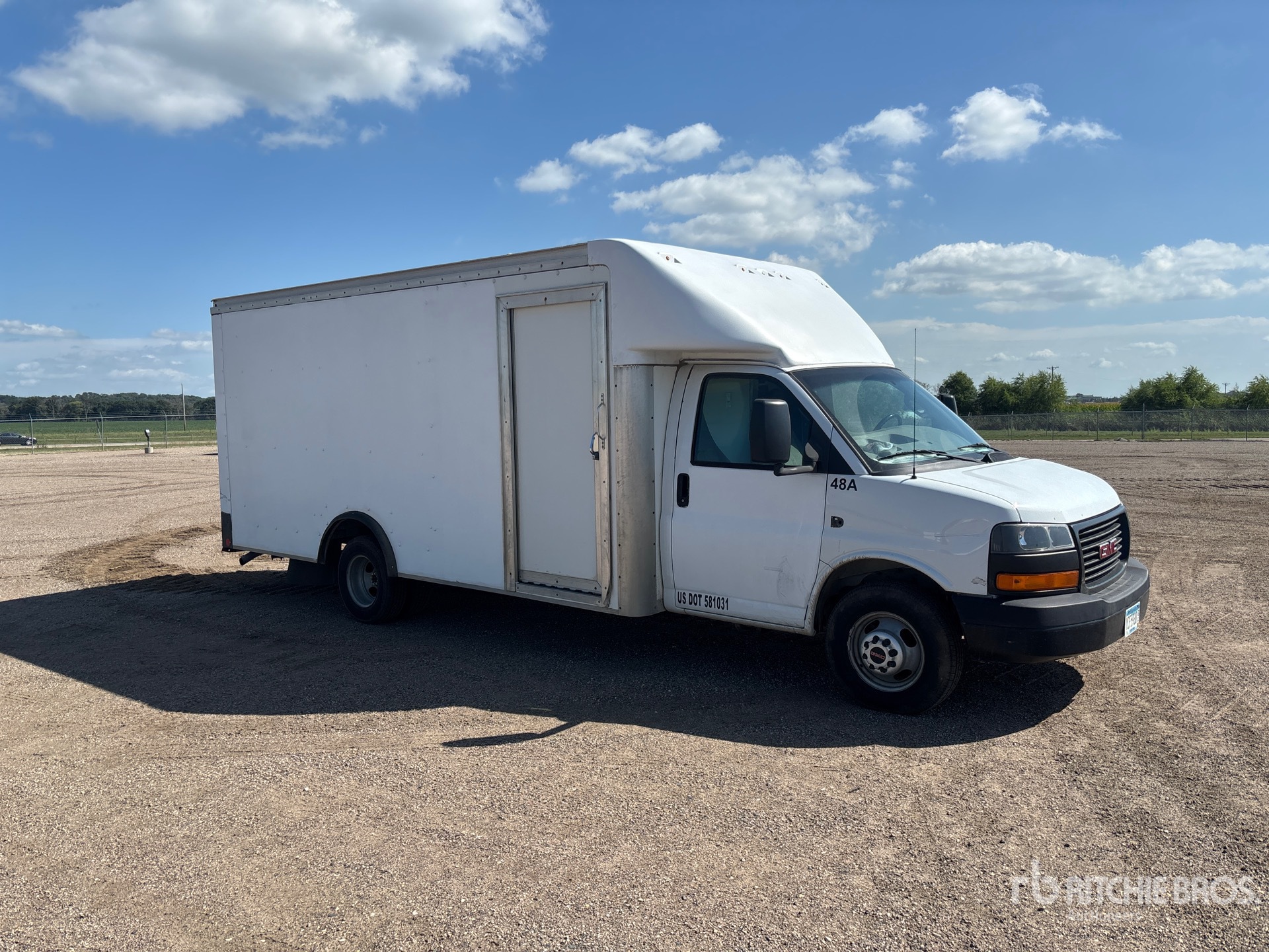 2021 GMC SAVANA G3500