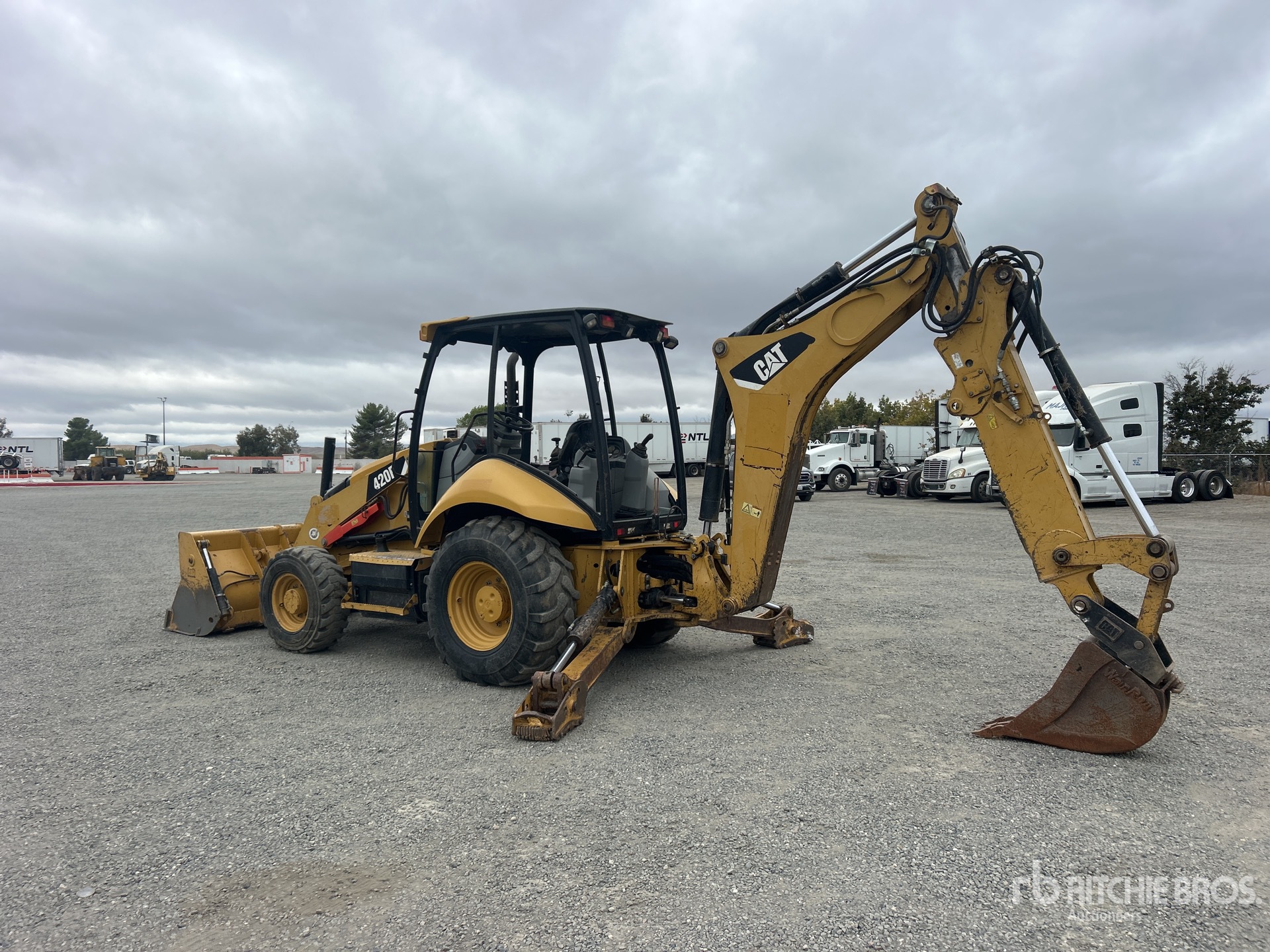 2013 Caterpillar 420F