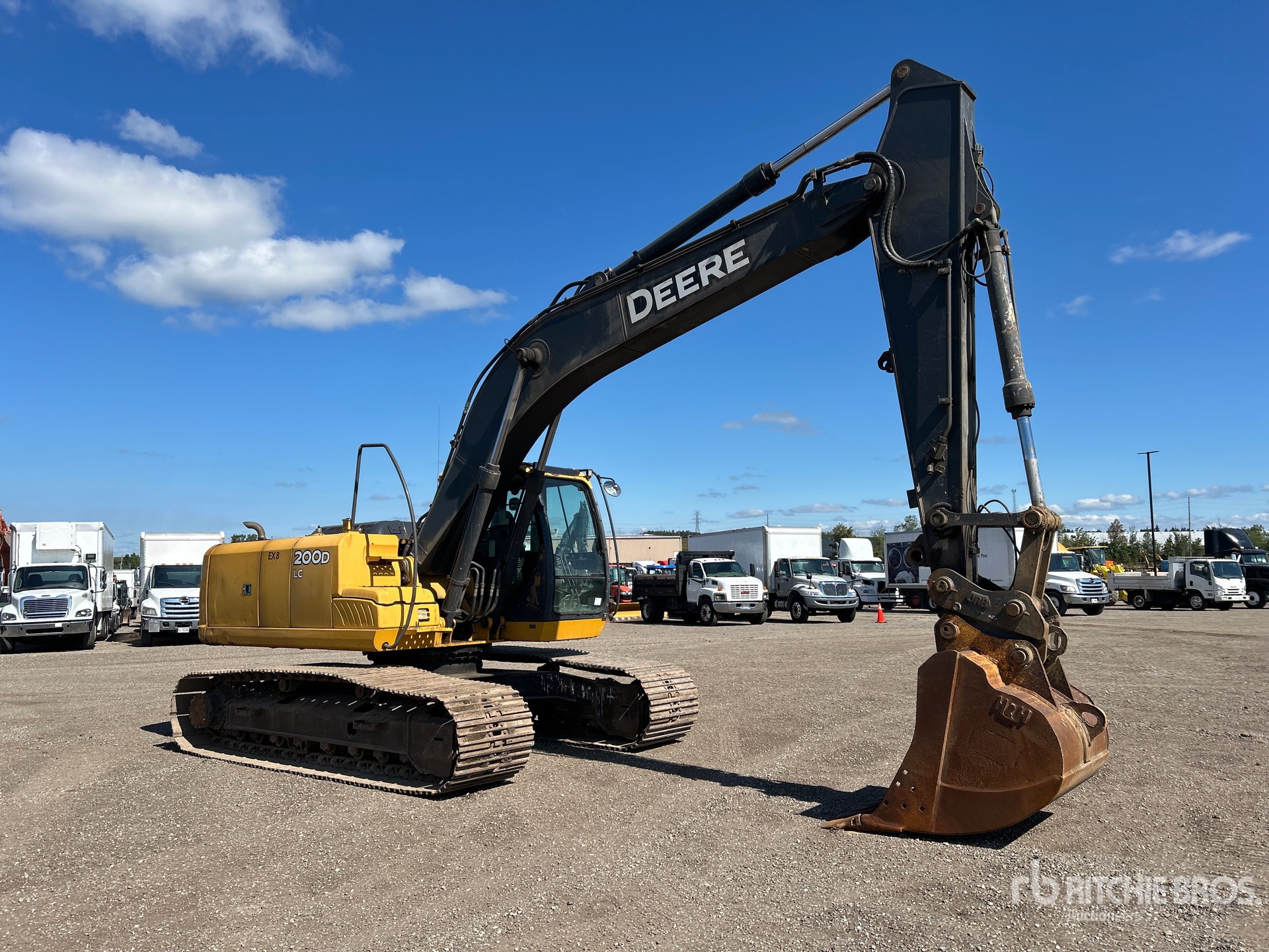 2011 John Deere 200D LC