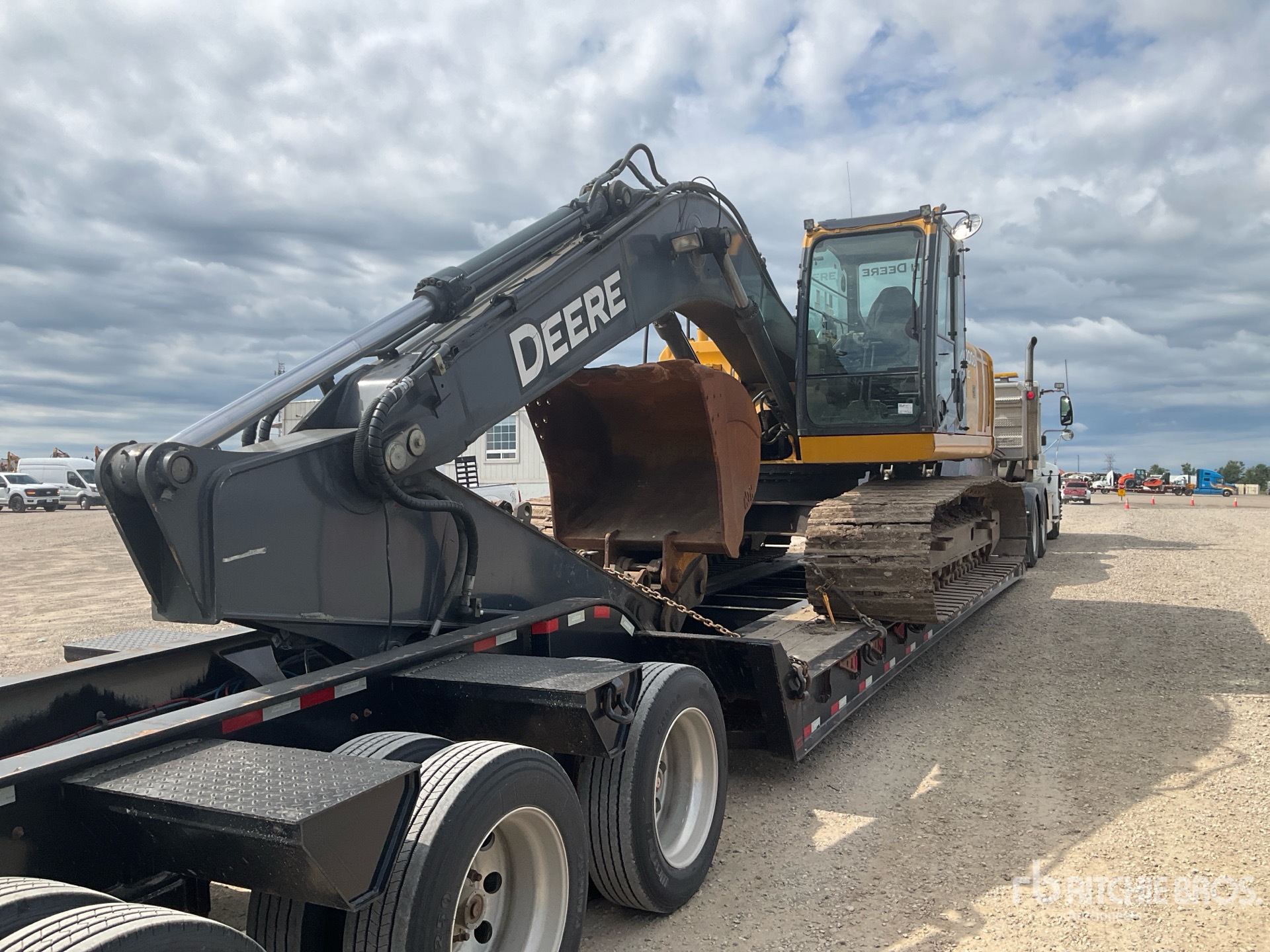 2011 John Deere 200D LC