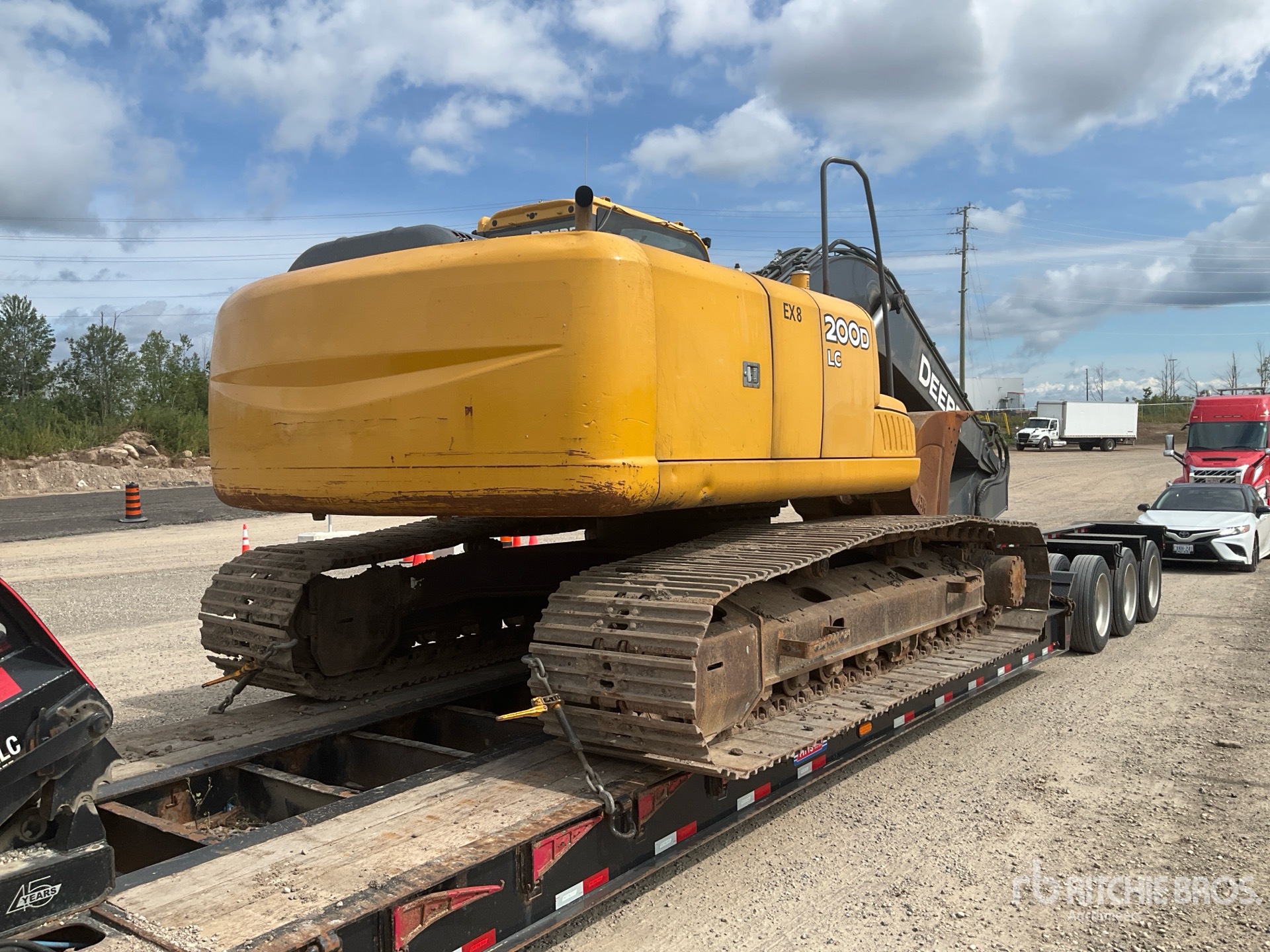 2011 John Deere 200D LC