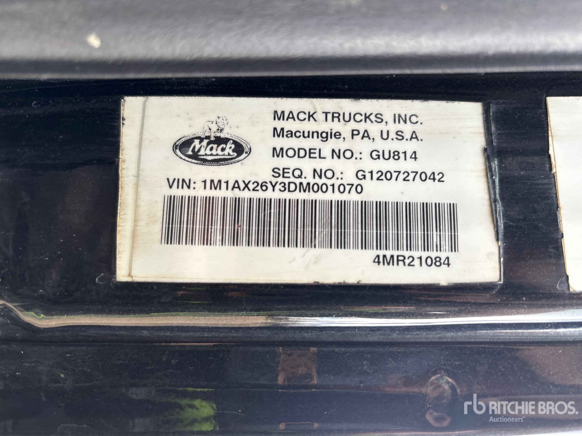 2013 Mack GU814
