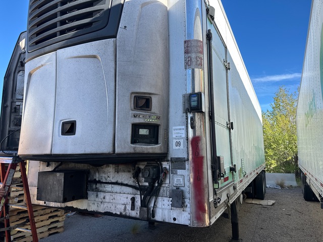 2015 Utility 36 ft x 102 in T/A Refrigerated Trailer