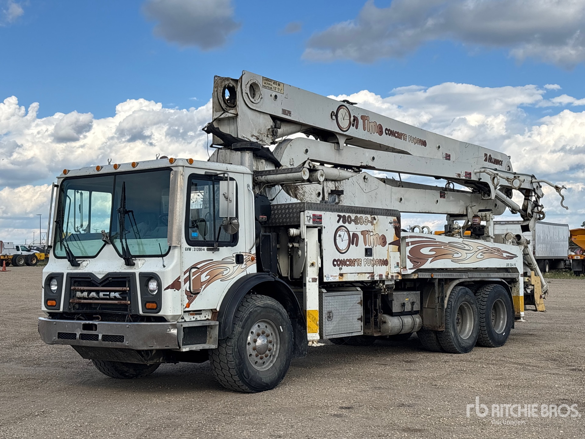 Photo of 2008 Mack MRU613