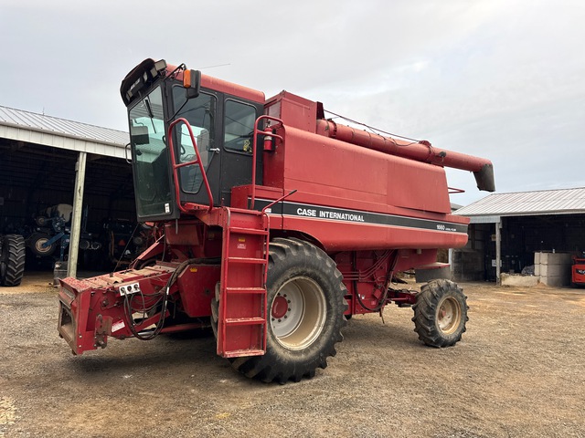 Case IH 1660 Combine Harvester Case IH 1660 Combine Harvester