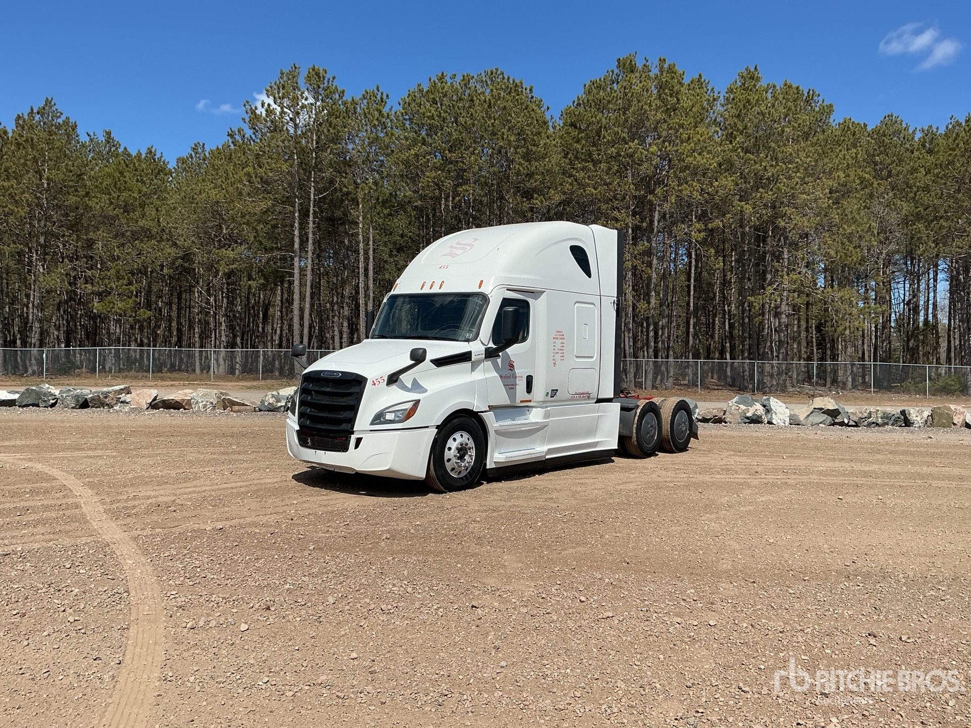 2020 Freightliner CASCADIA 126