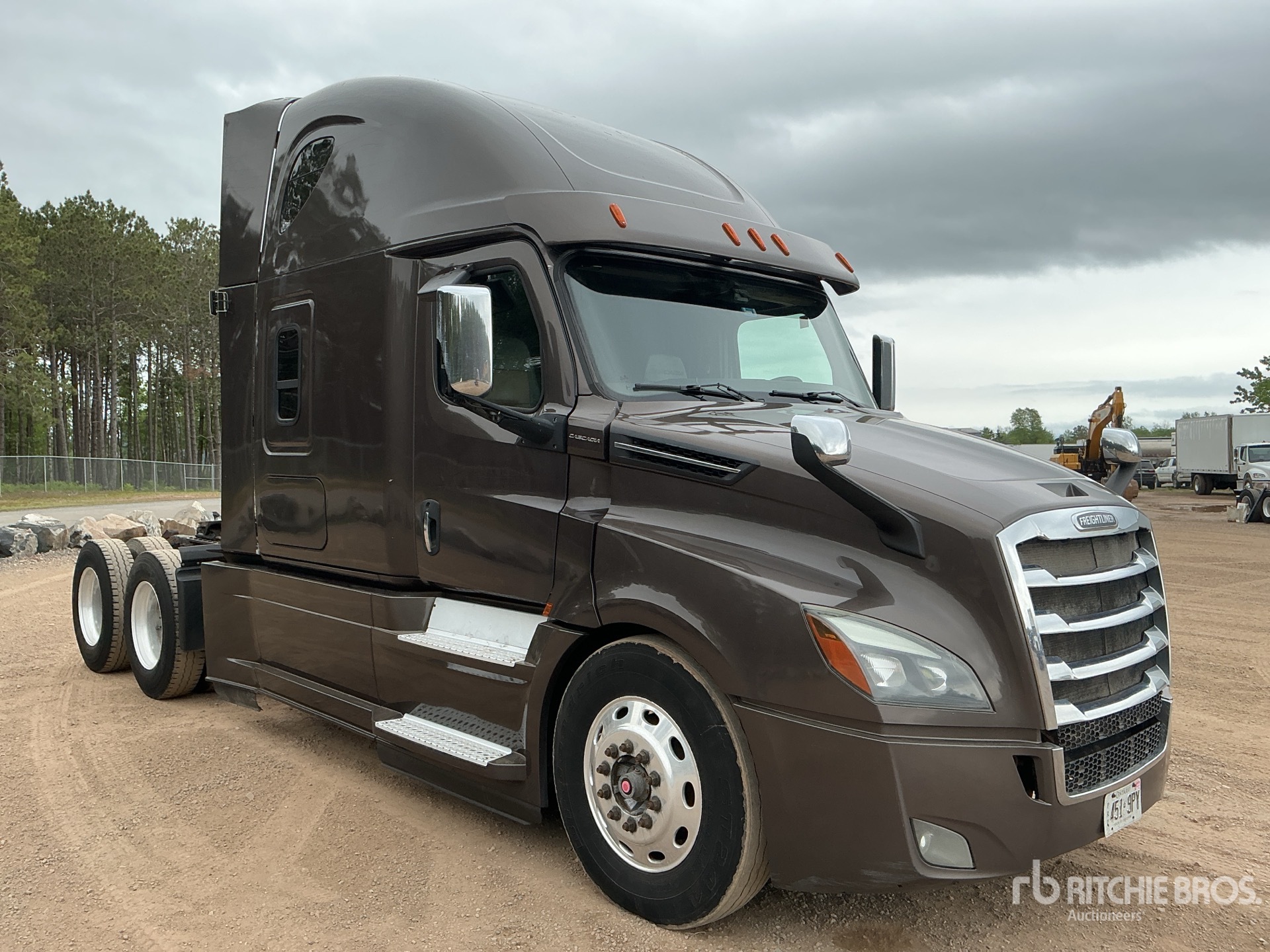2019 Freightliner CASCADIA 126