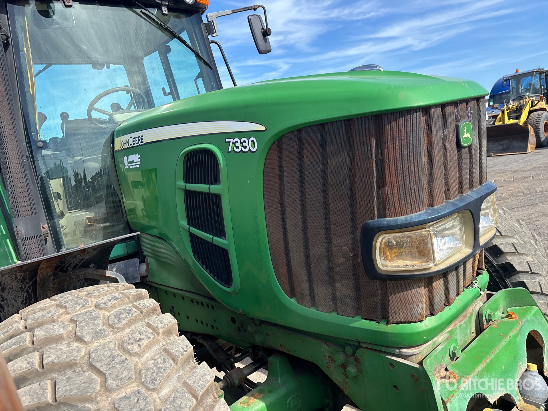2008 John Deere 7330