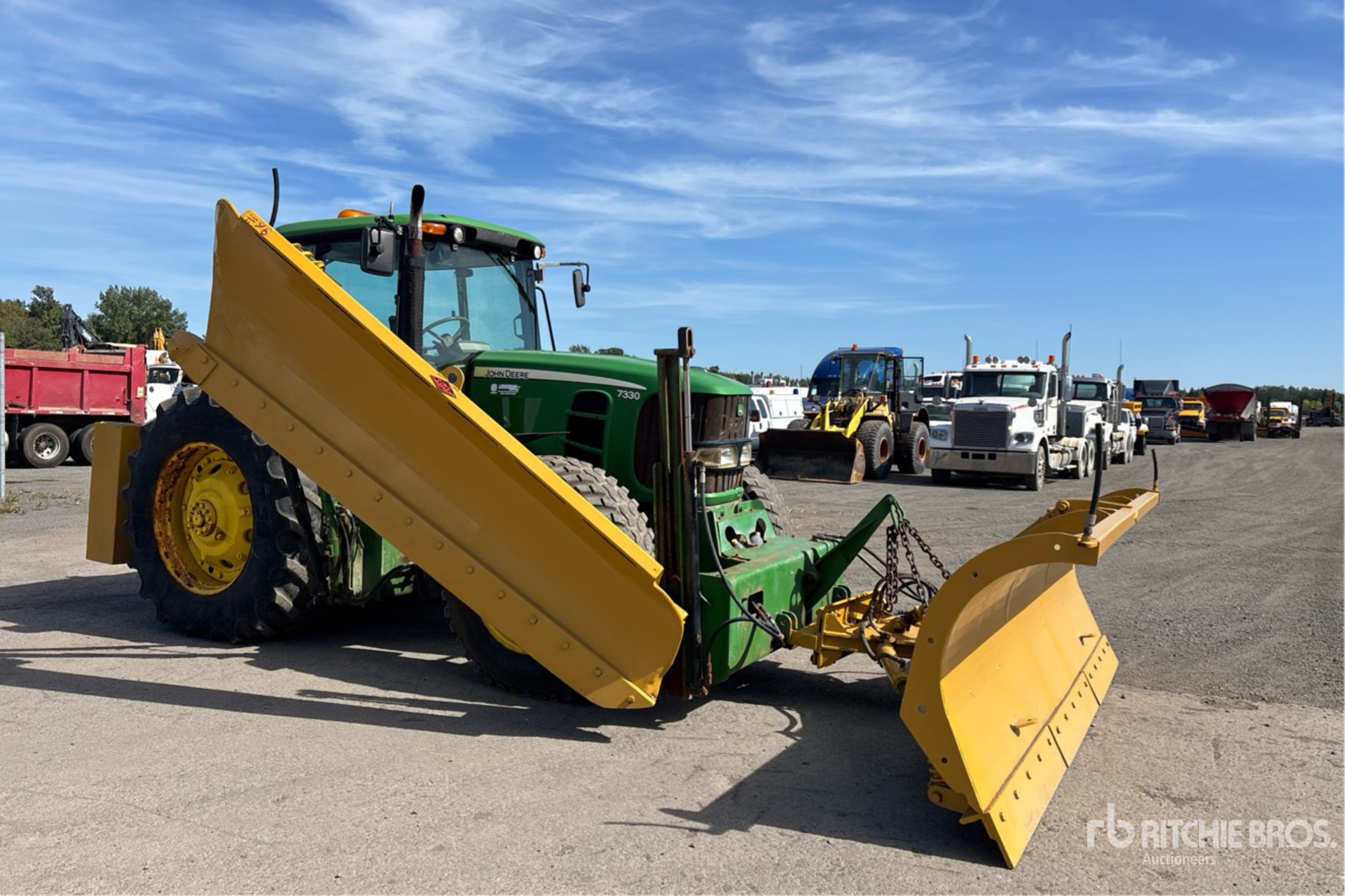 2008 John Deere 7330