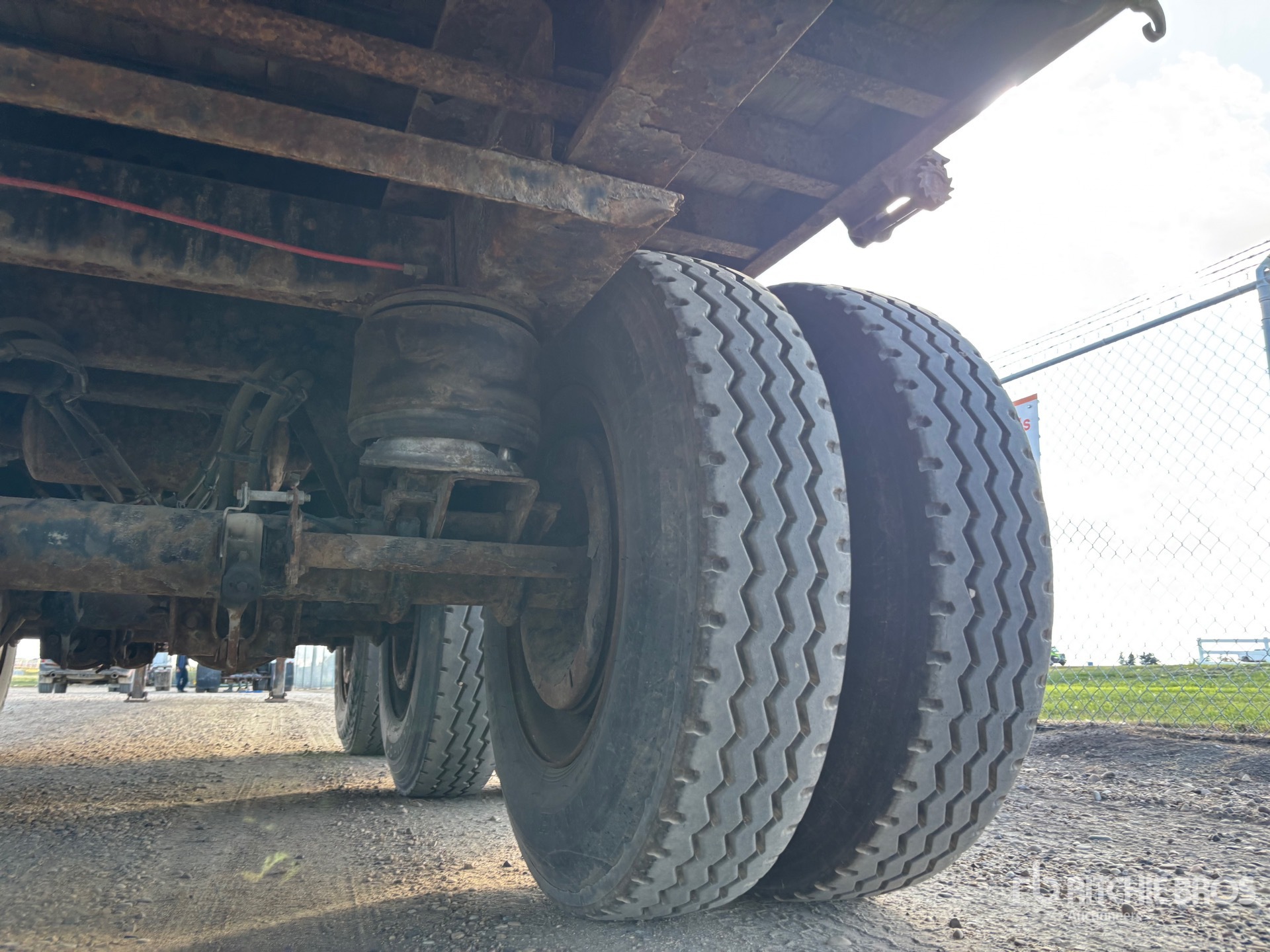 2005 Load King  53 FT TRI/A
