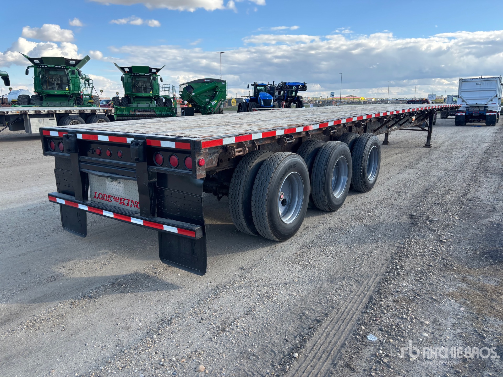 2005 Load King  53 FT TRI/A