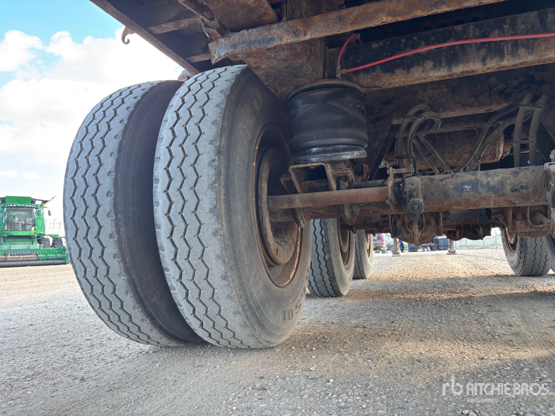 2005 Load King  53 FT TRI/A