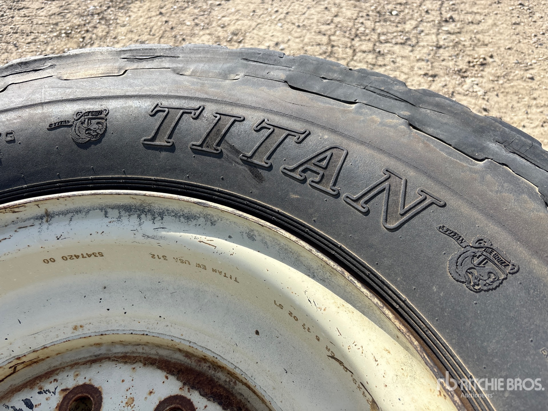 Titan QUANTITY OF (2) 13.00-24