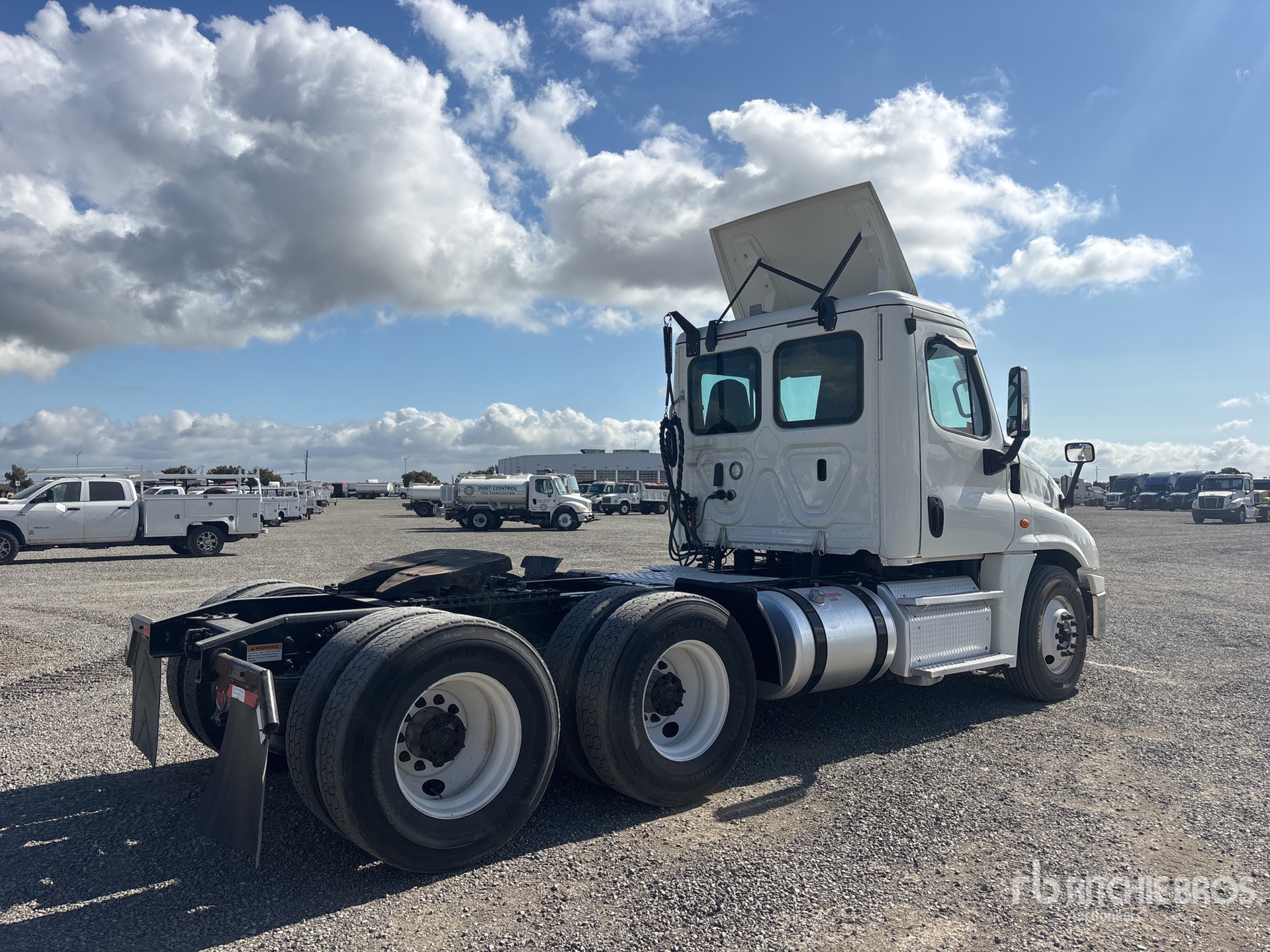 2018 Freightliner CASCADIA 125