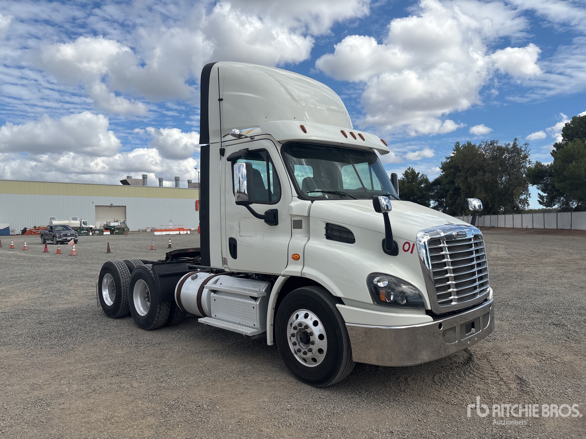 2018 Freightliner CASCADIA 113
