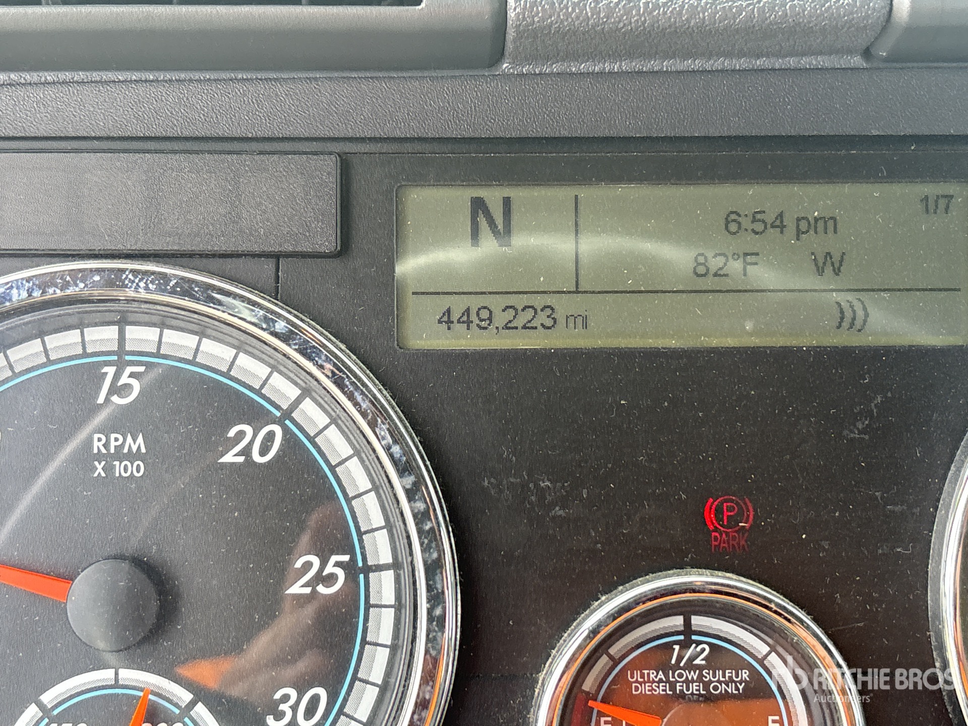 2018 Freightliner CASCADIA 113