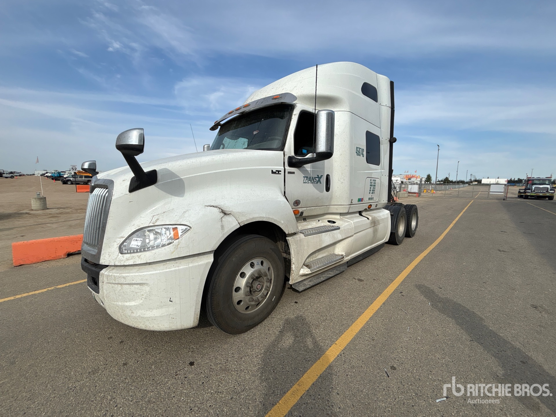 2018 International LT625
