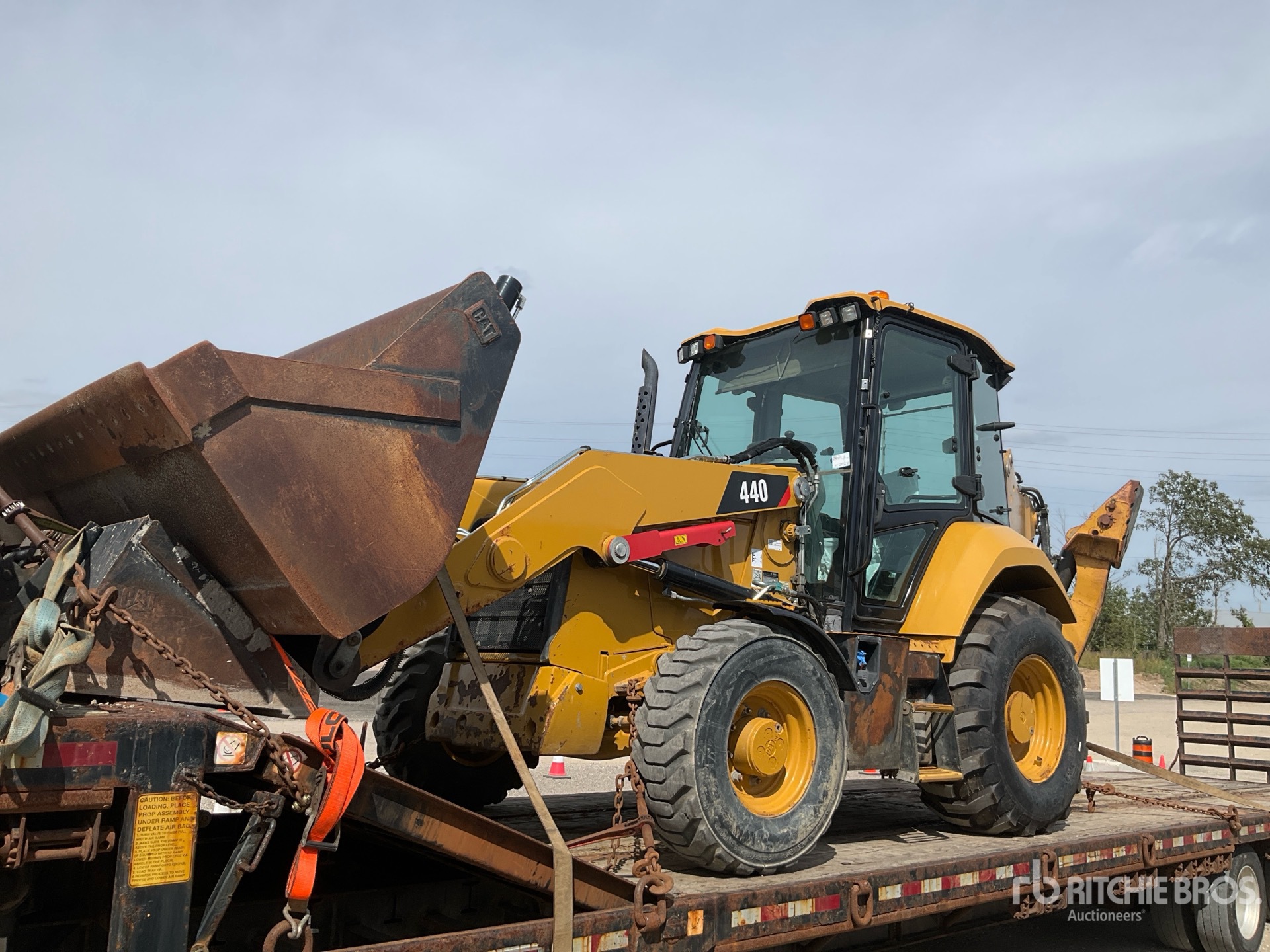 2019 Caterpillar 440