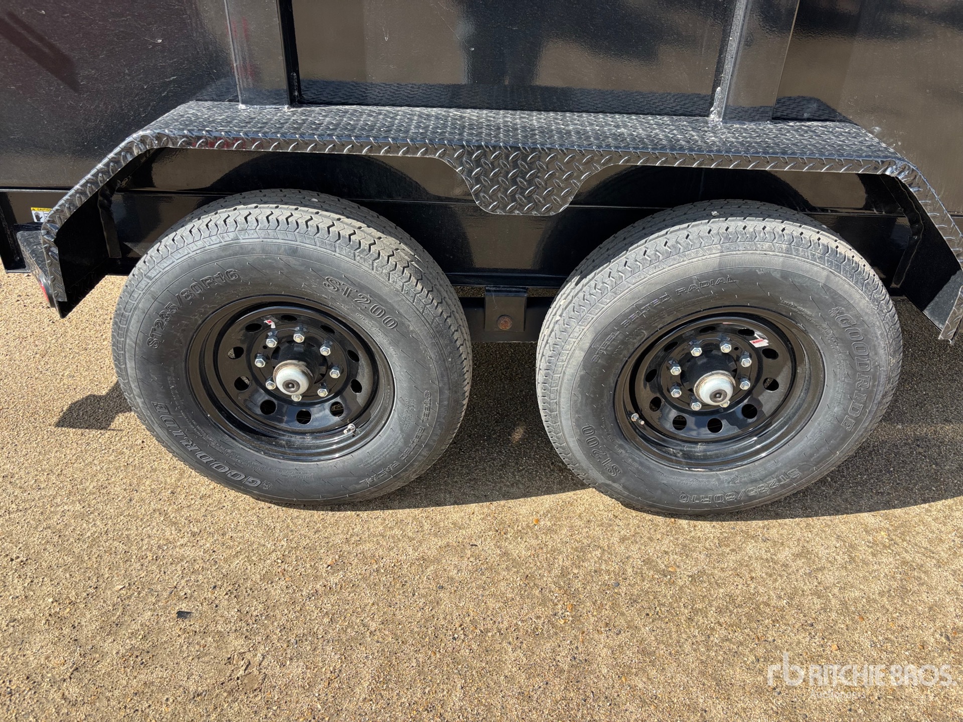 2025 Load Trail 14 FT T/A (UNUSED)