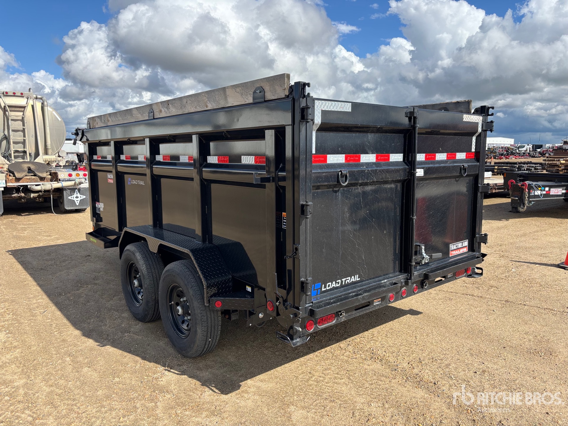 2025 Load Trail 14 FT T/A (UNUSED)