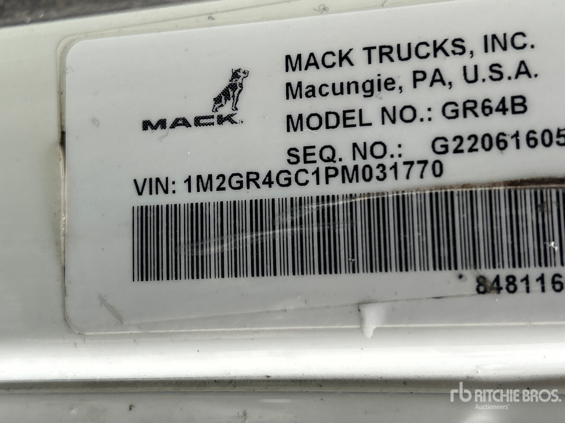 2023 Mack GU813