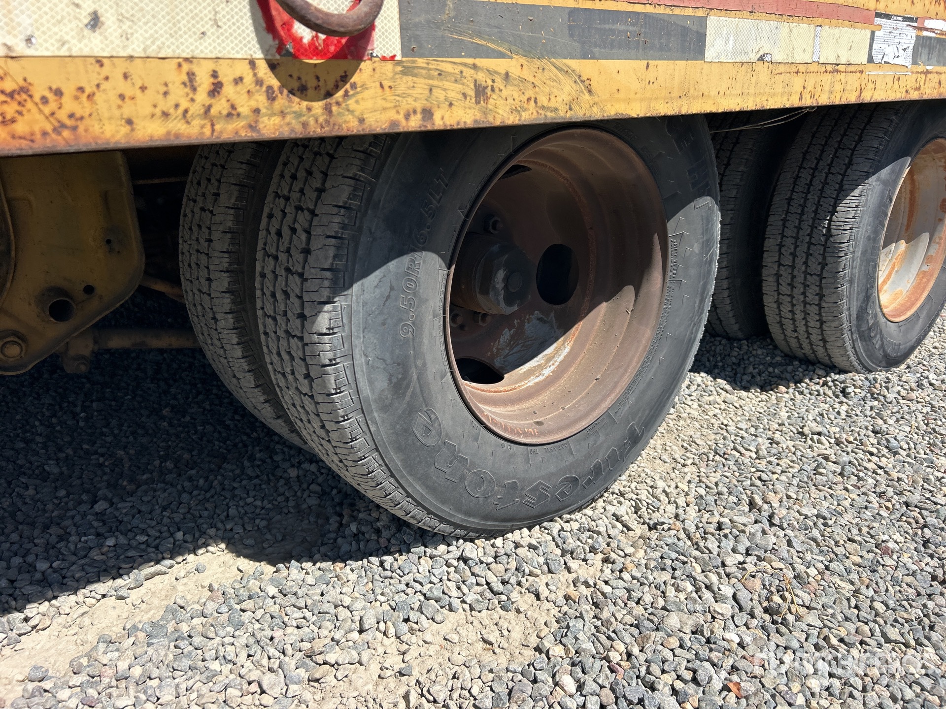1997 Interstate 24 ft T/A