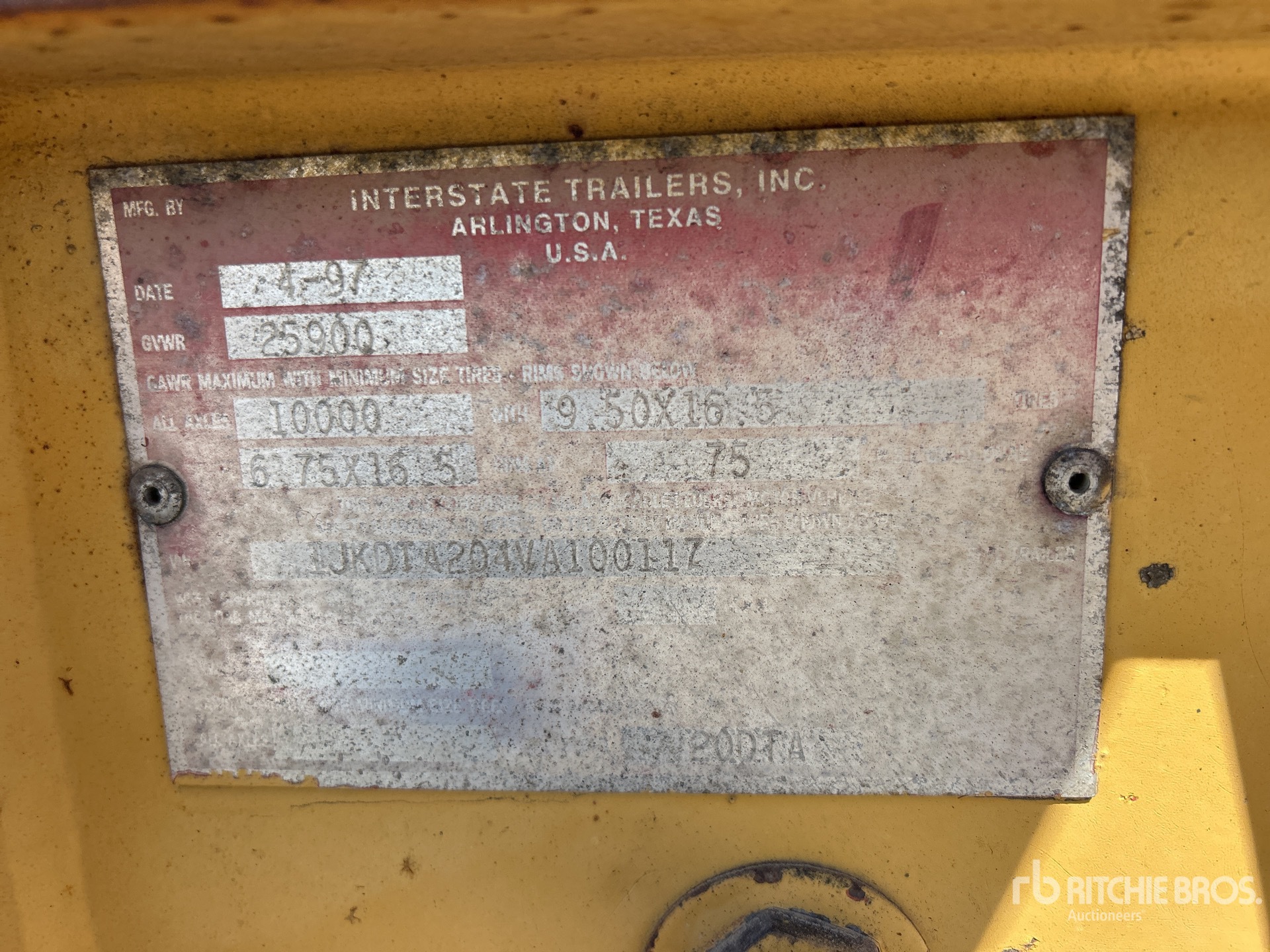 1997 Interstate 24 ft T/A