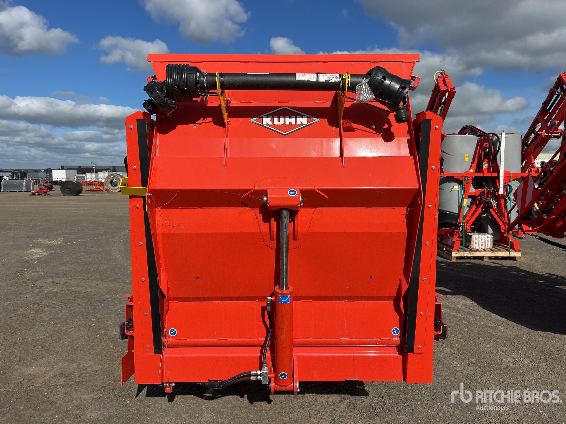 2023 Kuhn PRIMOR 5570 M