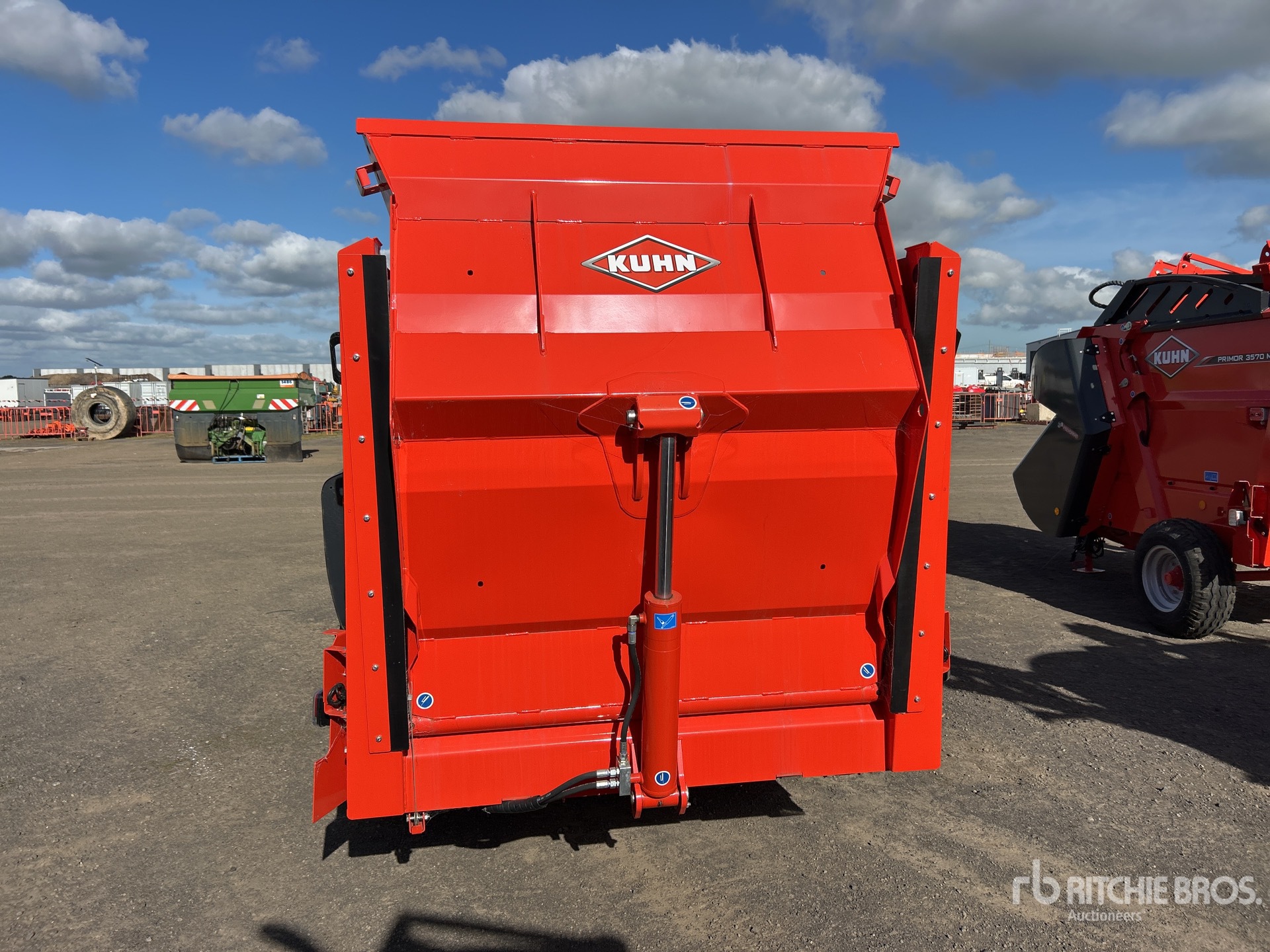 2023 Kuhn PRIMOR 5570 M