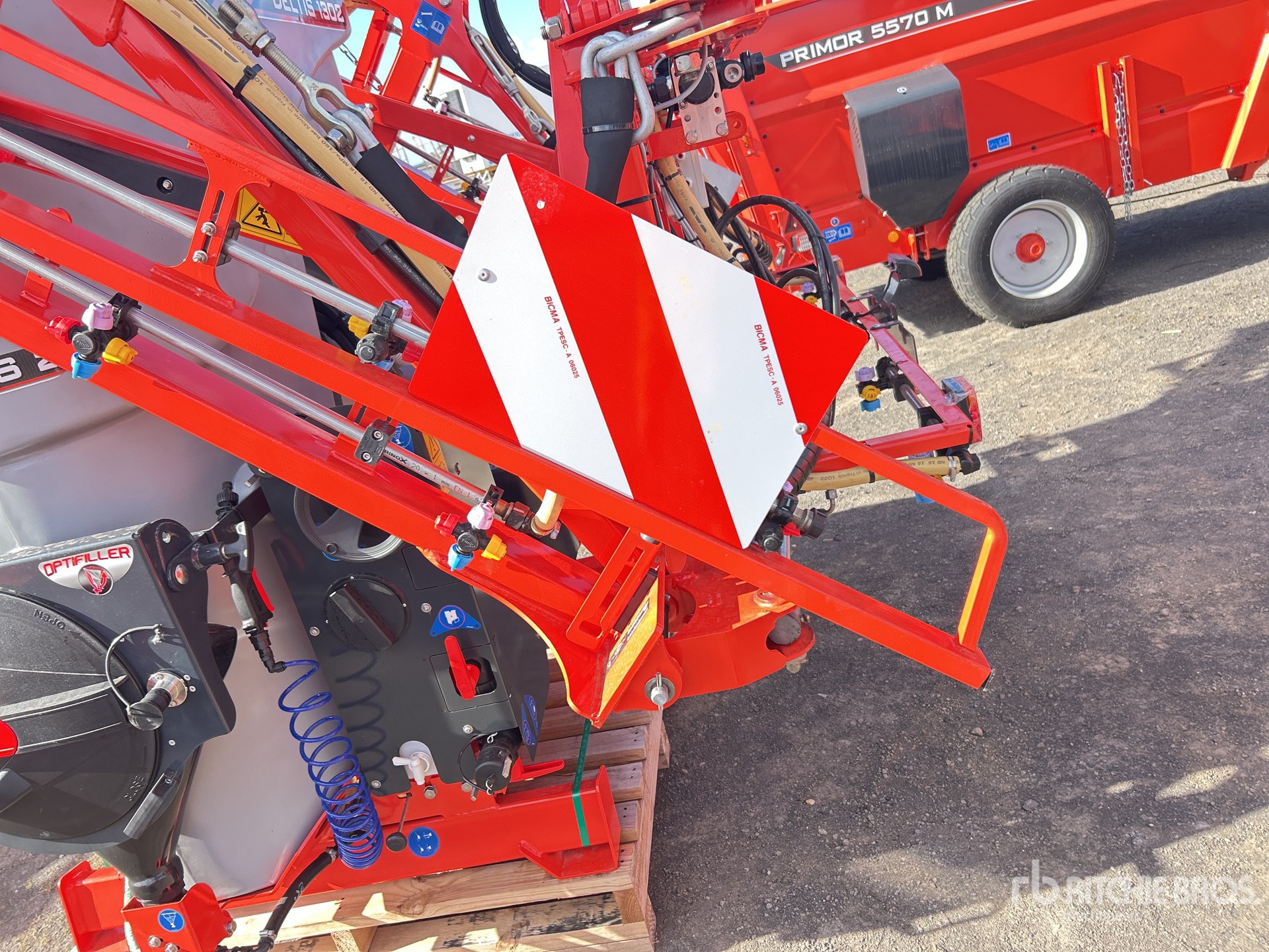 2023 Kuhn DELTIS 2