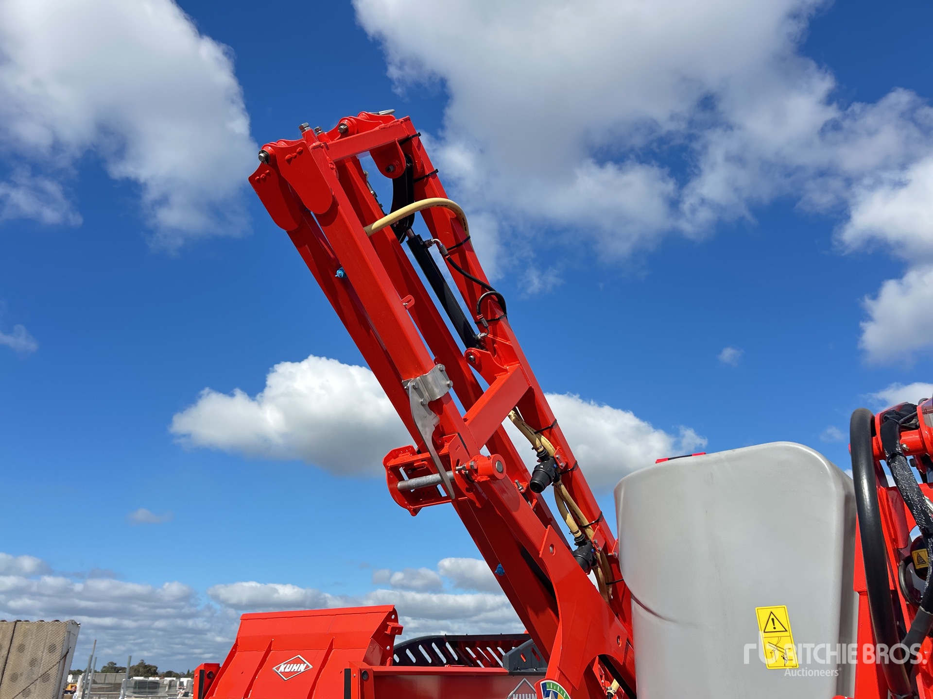 2023 Kuhn DELTIS 2