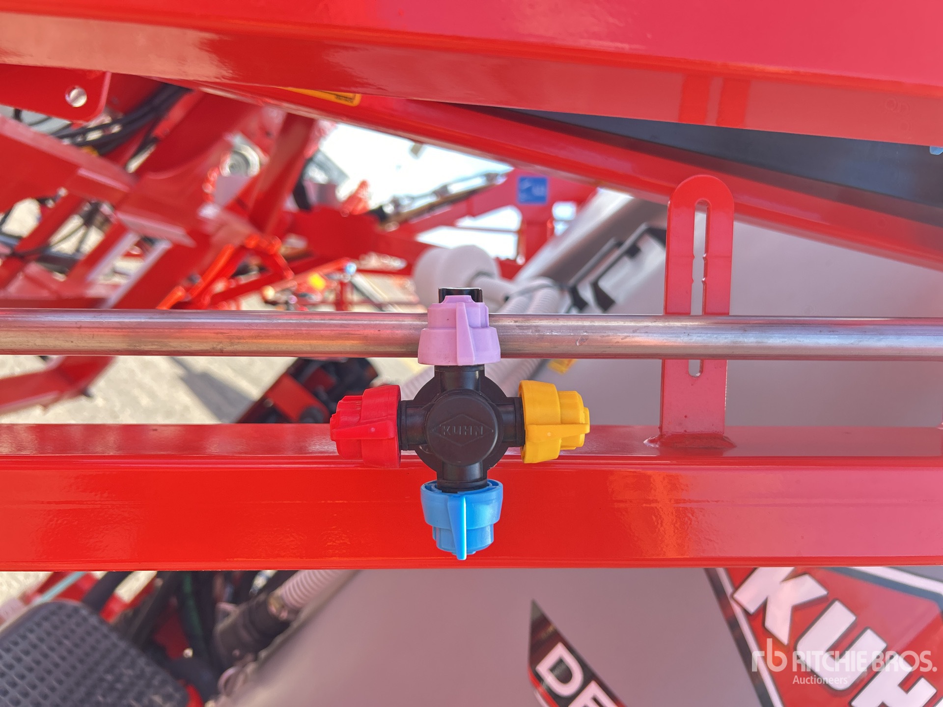 2023 Kuhn DELTIS 2
