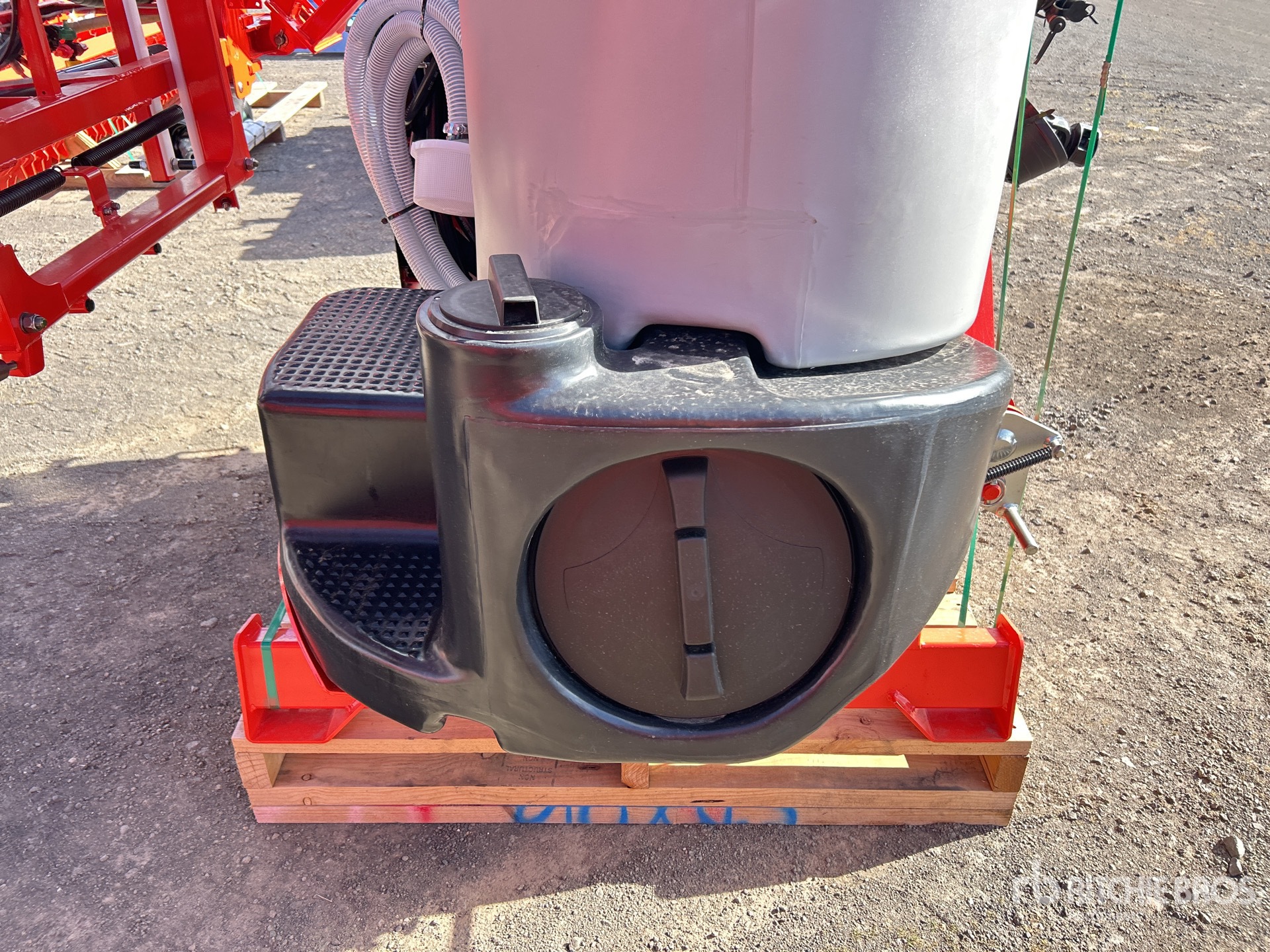 2023 Kuhn DELTIS 2