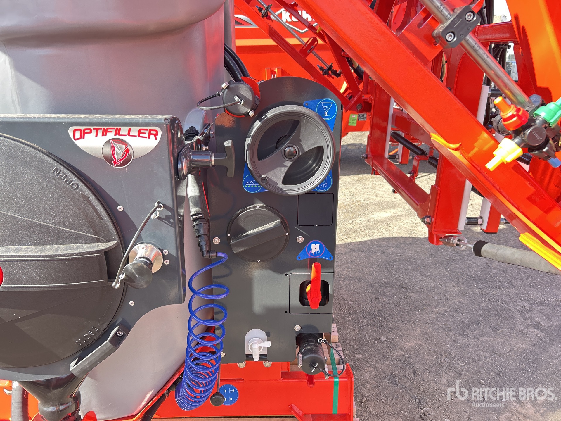 2023 Kuhn DELTIS 2