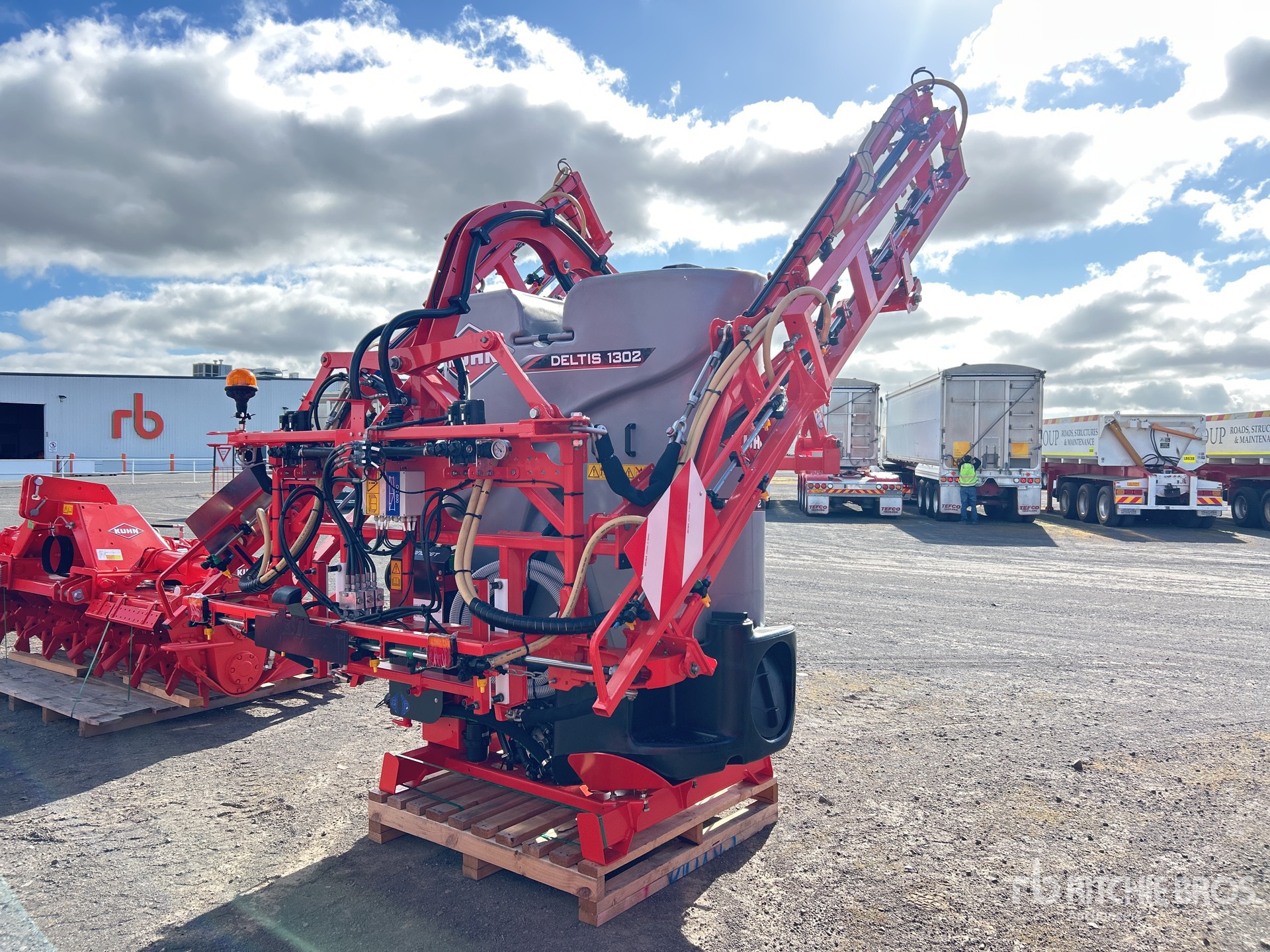 2023 Kuhn DELTIS 2