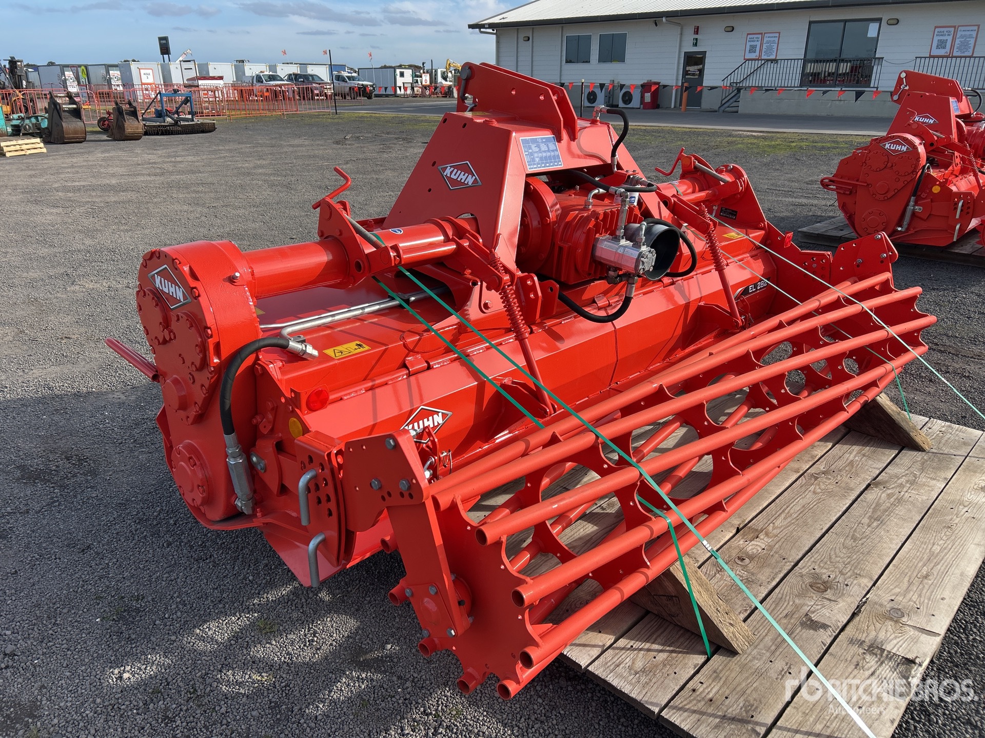 2021 Kuhn EL282-300