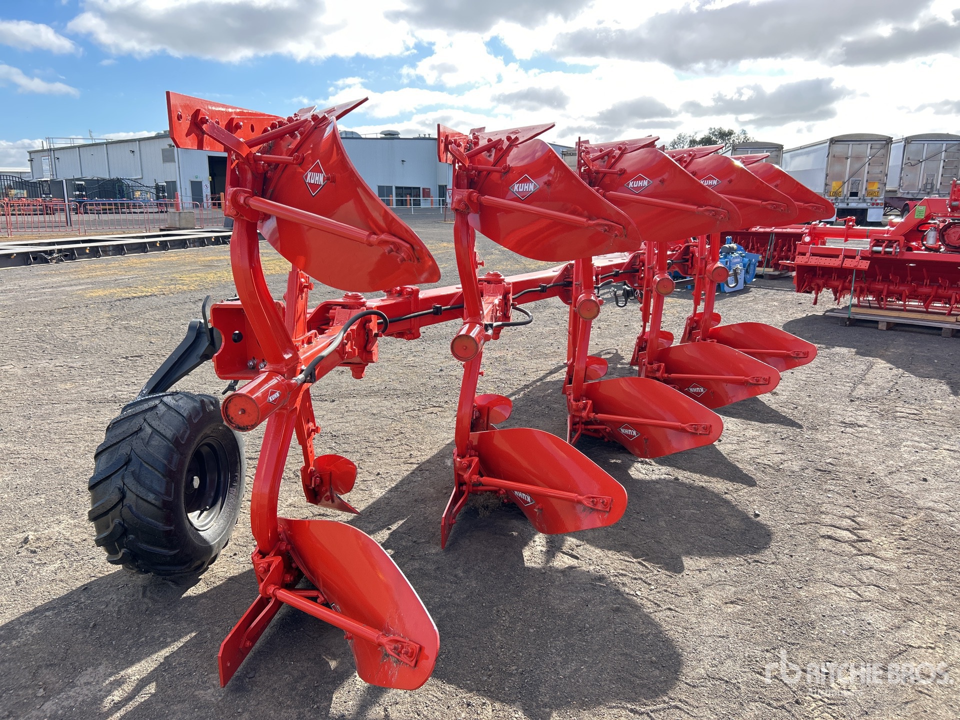 2024 Kuhn VM153 4E/5H 102