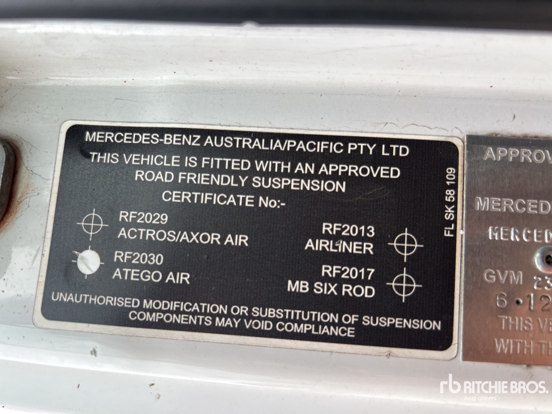 2012 Mercedes-Benz ATEGO 2329