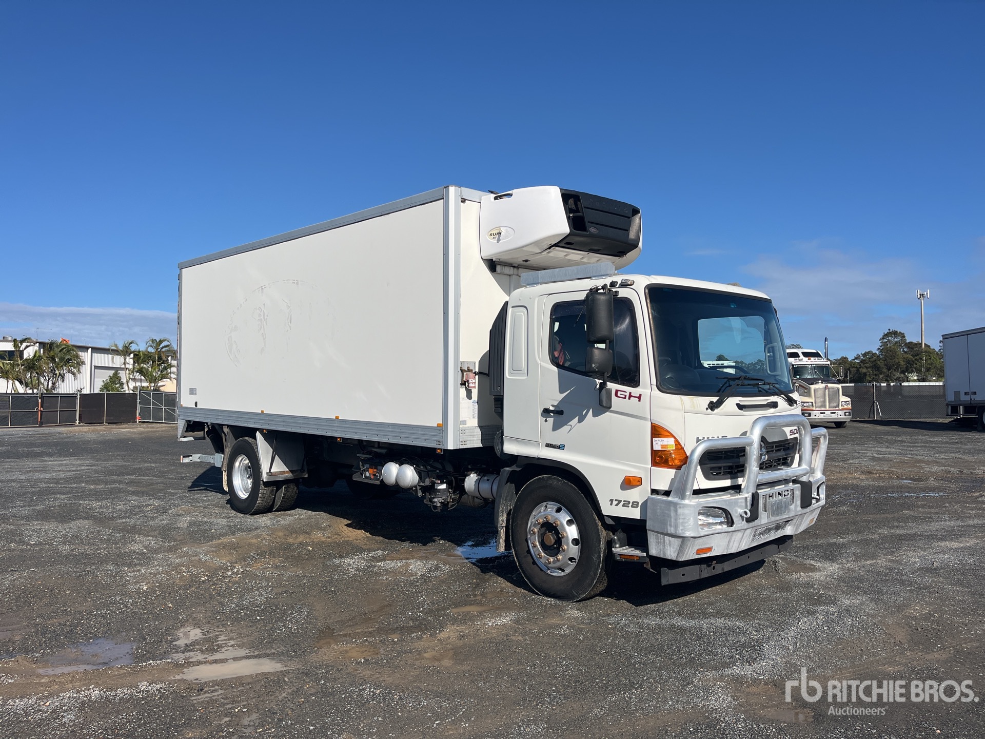 2013 Hino 500 GH 1728