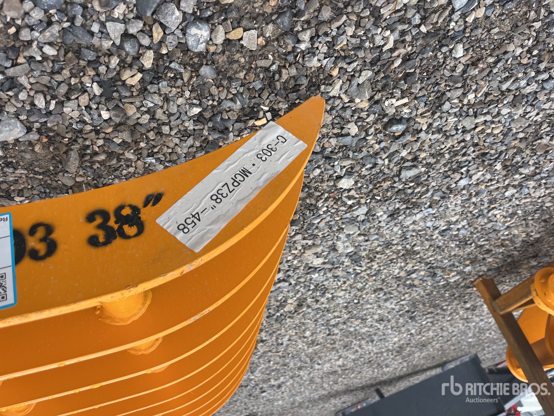 2026 GIYI 38 in - Fits Cat 303 (Unused)