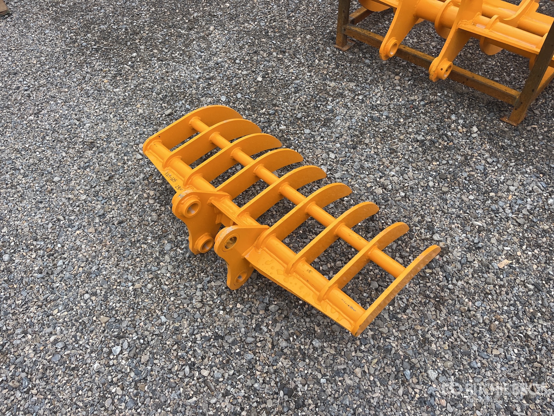 2026 GIYI 38 in - Fits Cat 303 (Unused)