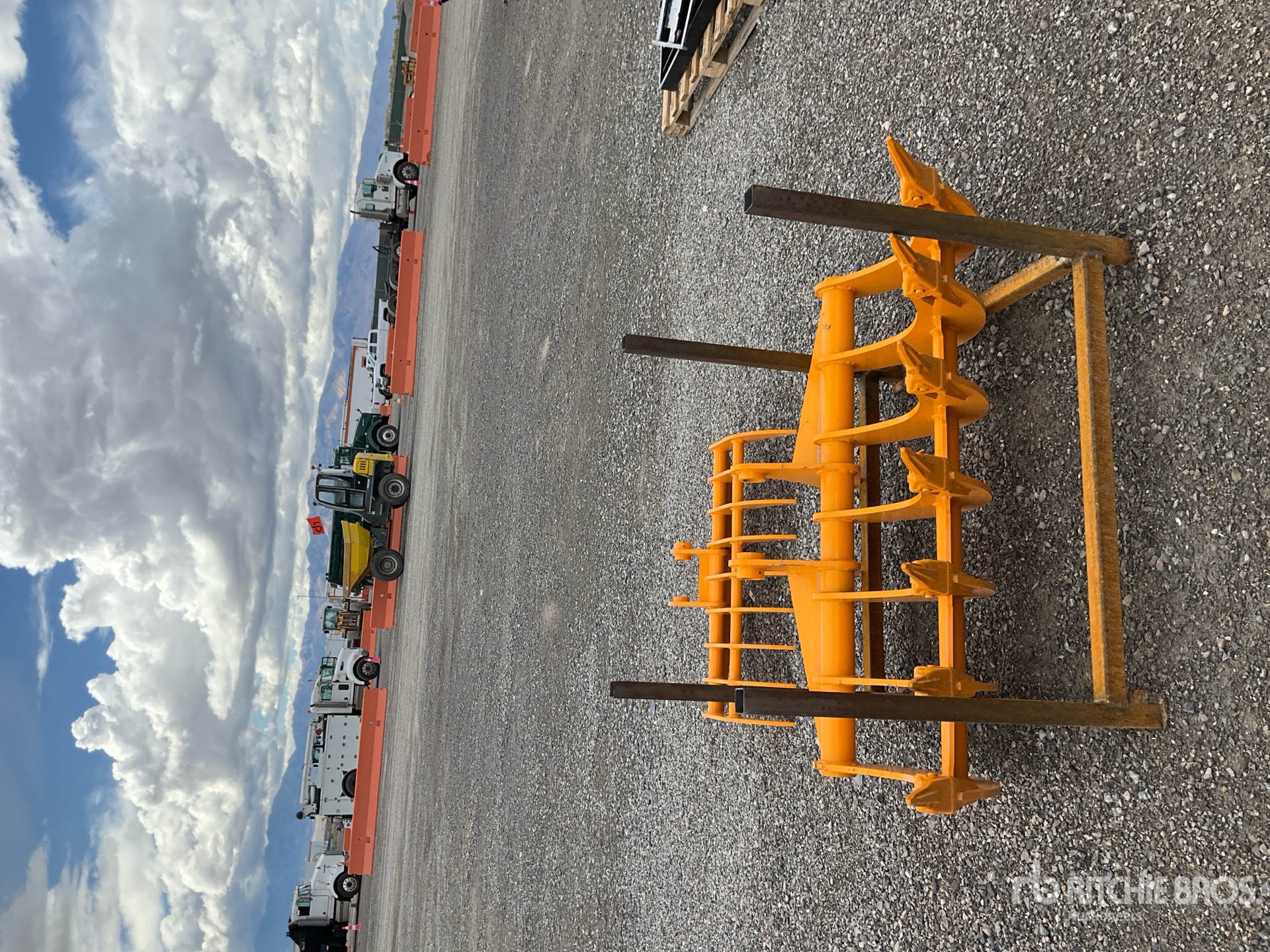 2026 GIYI 48 in - Fits Cat 307 (Unused)
