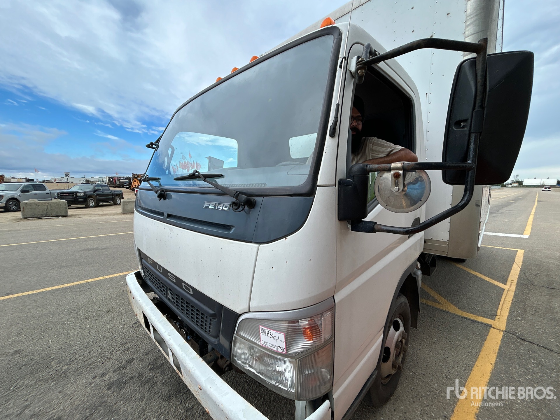 Photo of 2007 Mitsubishi FE84D