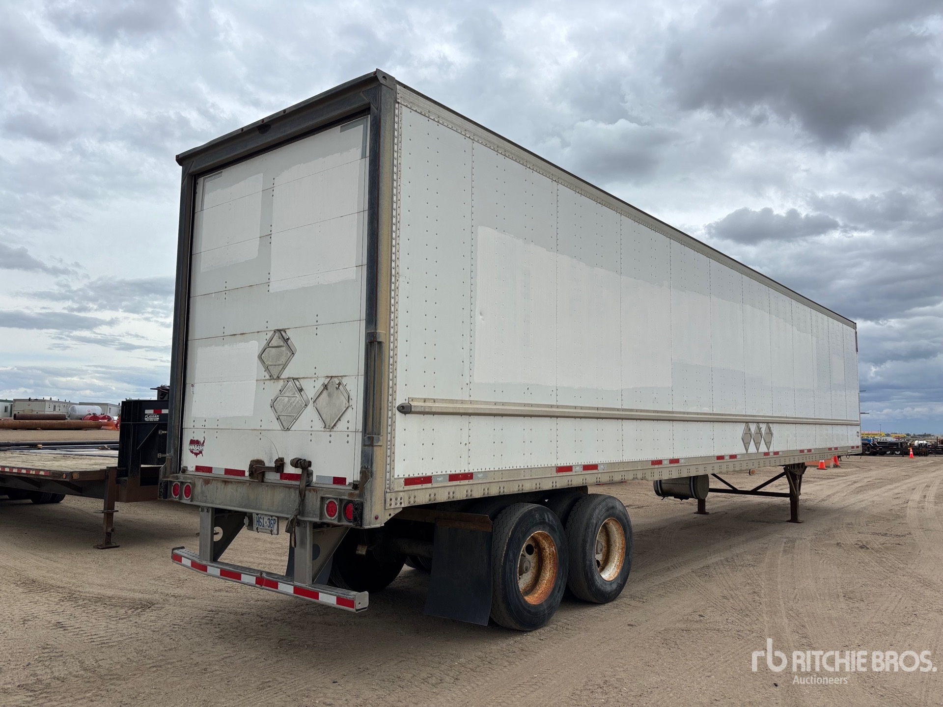 2011 Wabash 48 ft x 102 in T/A Heated