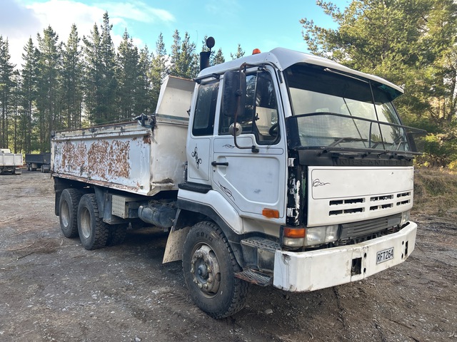 1993 Nissan CW380S 6x4 Tipper Truck