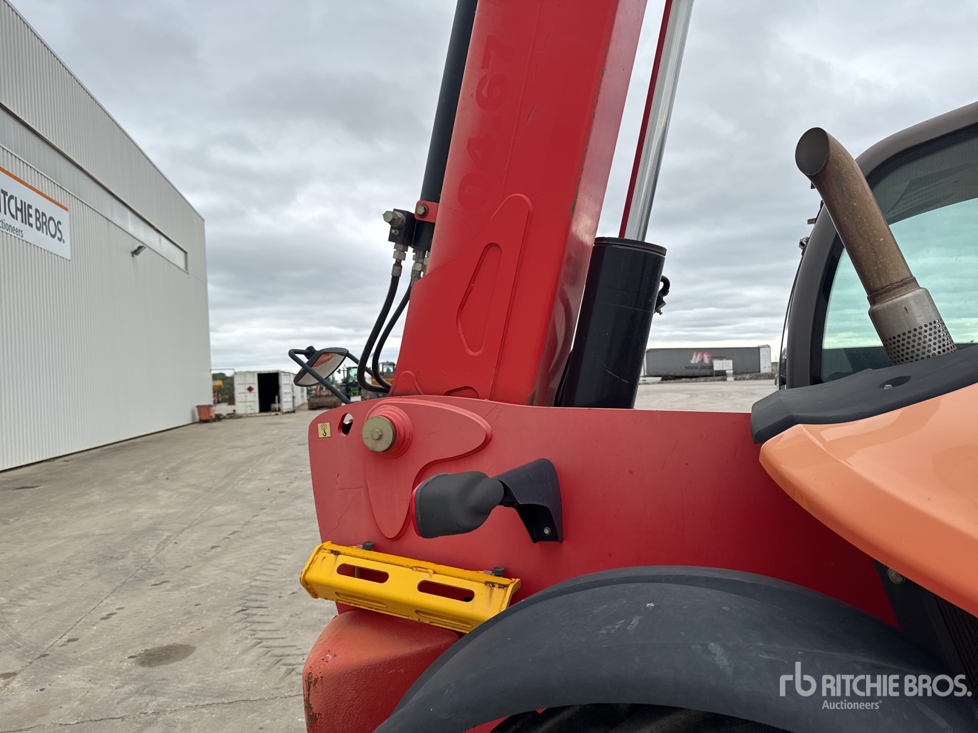 2014 Manitou MT1335