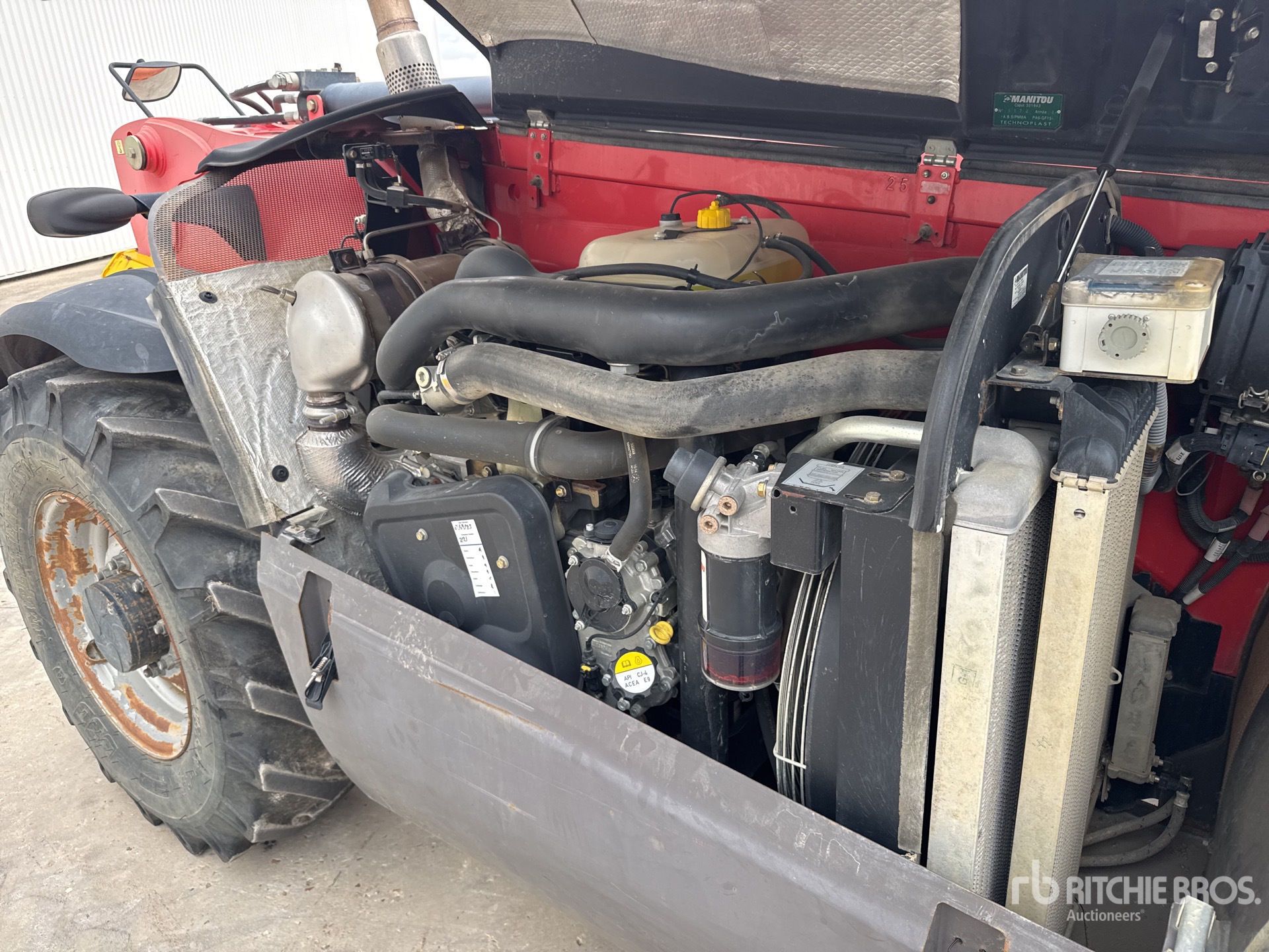 2014 Manitou MT1335