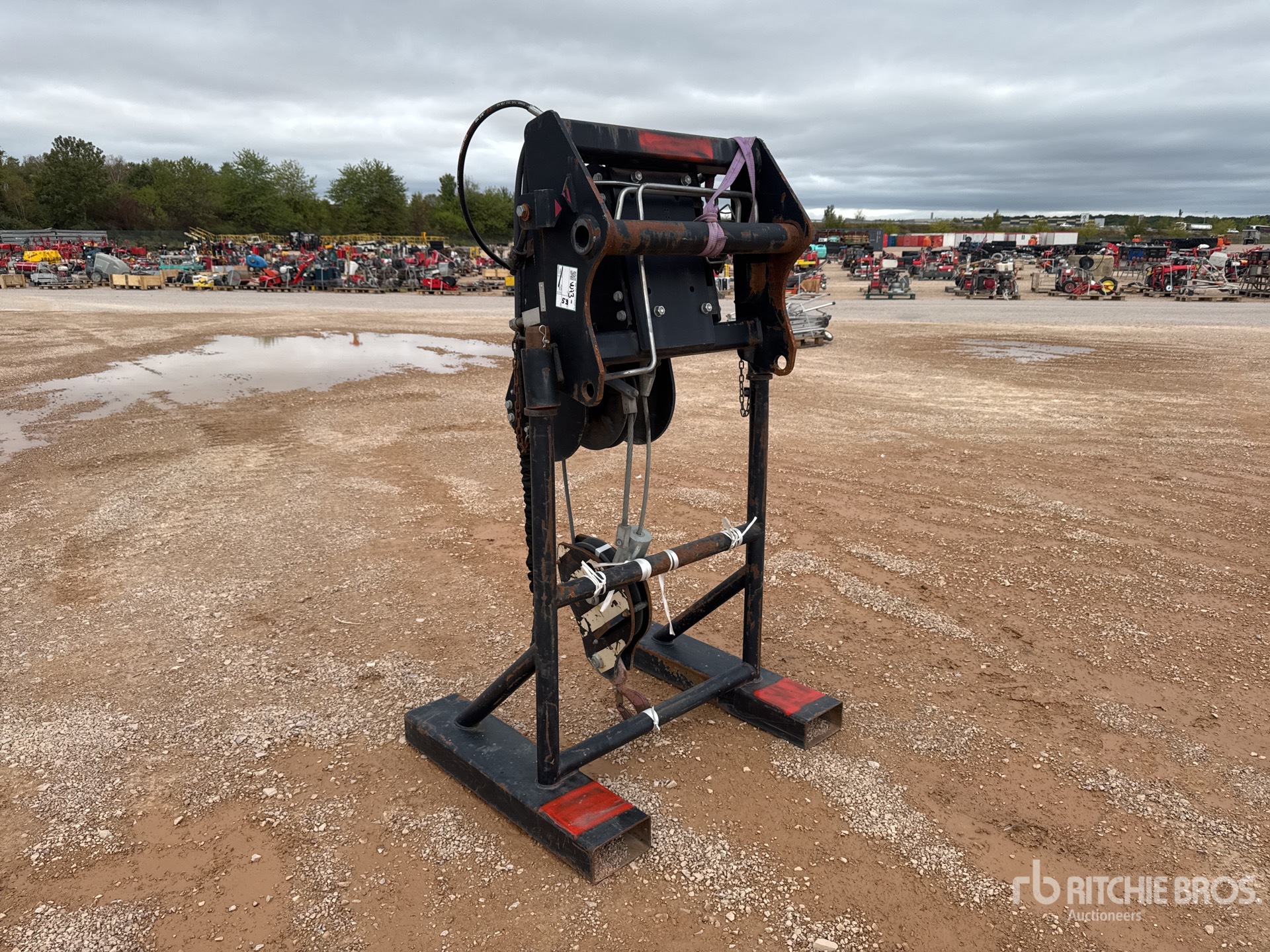 2011 Manitou 5 TON
