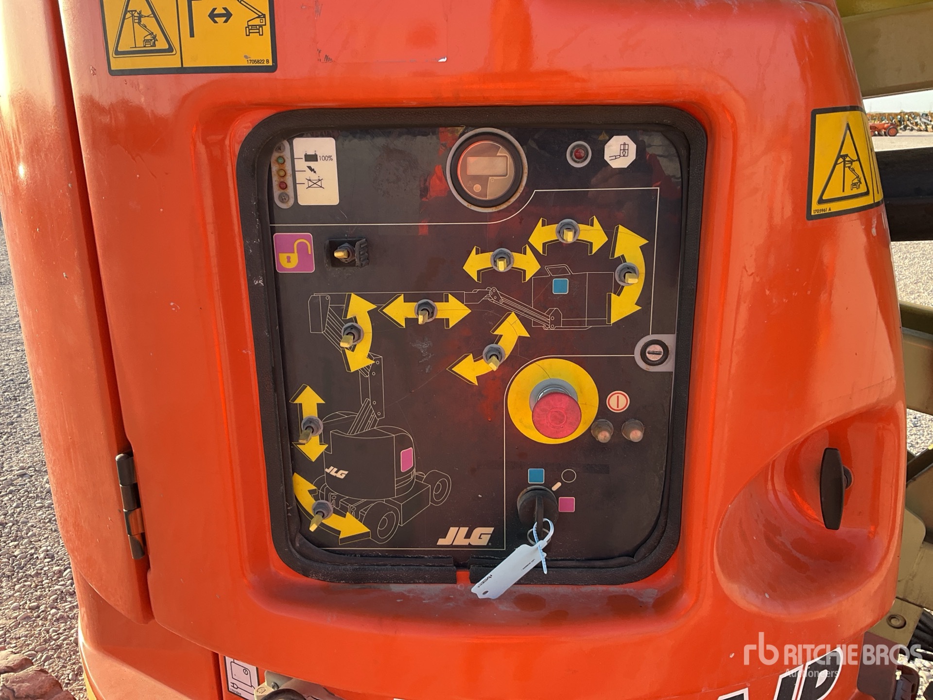 2012 JLG E300 AJP