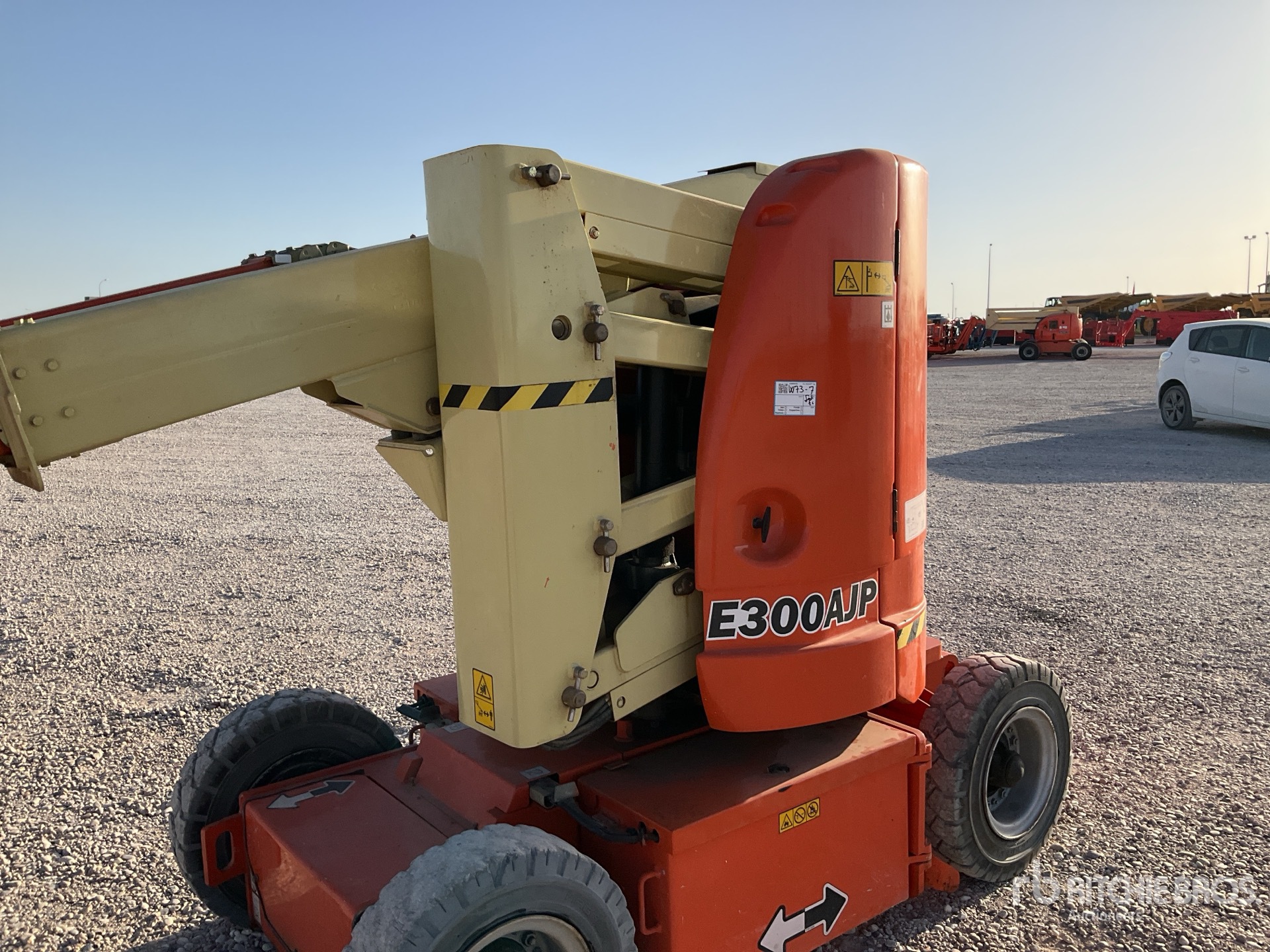 2012 JLG E300 AJP